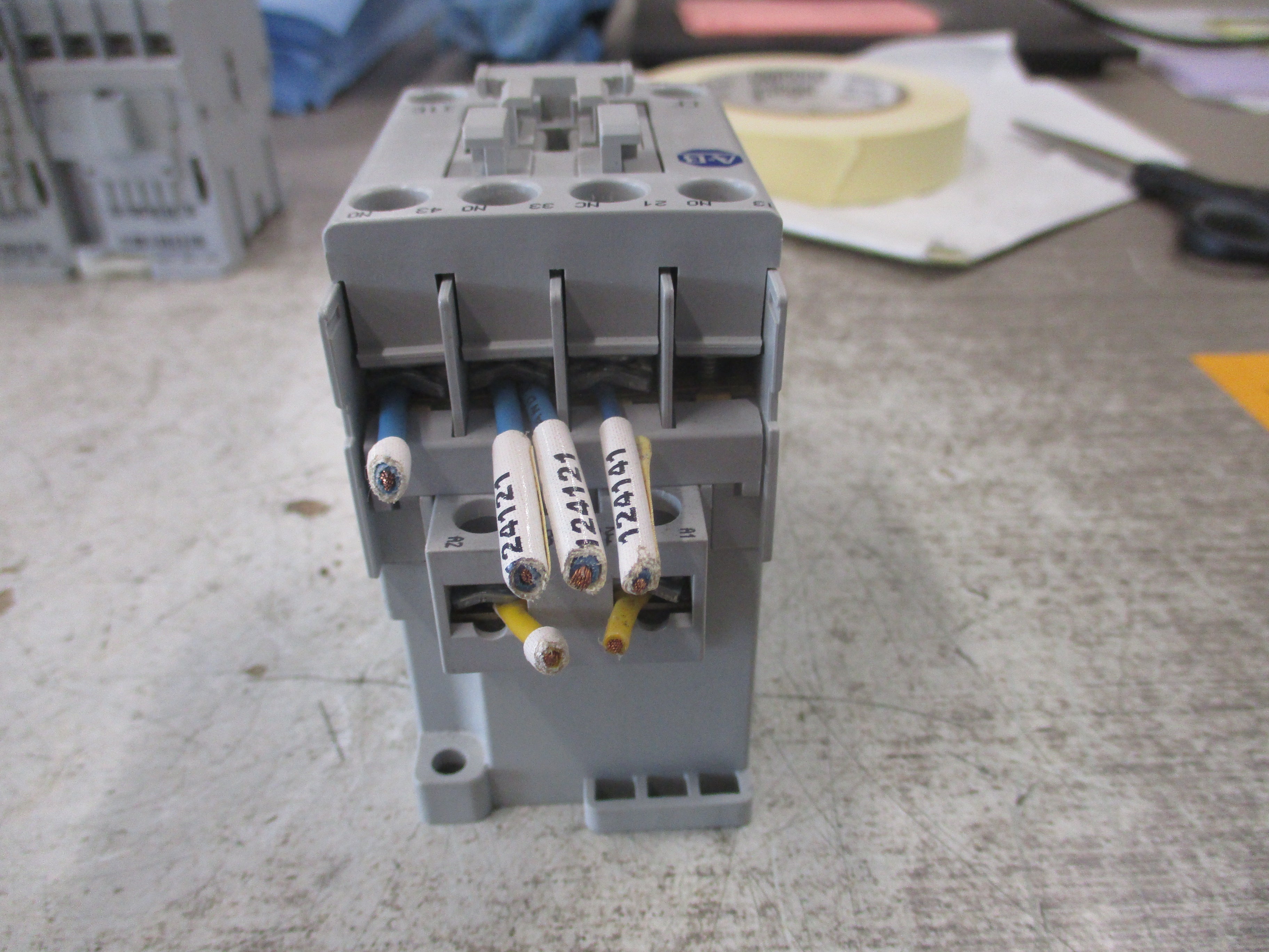 Allen-Bradley Contactor 700-CF310* 120V Coil 25A 600V Used