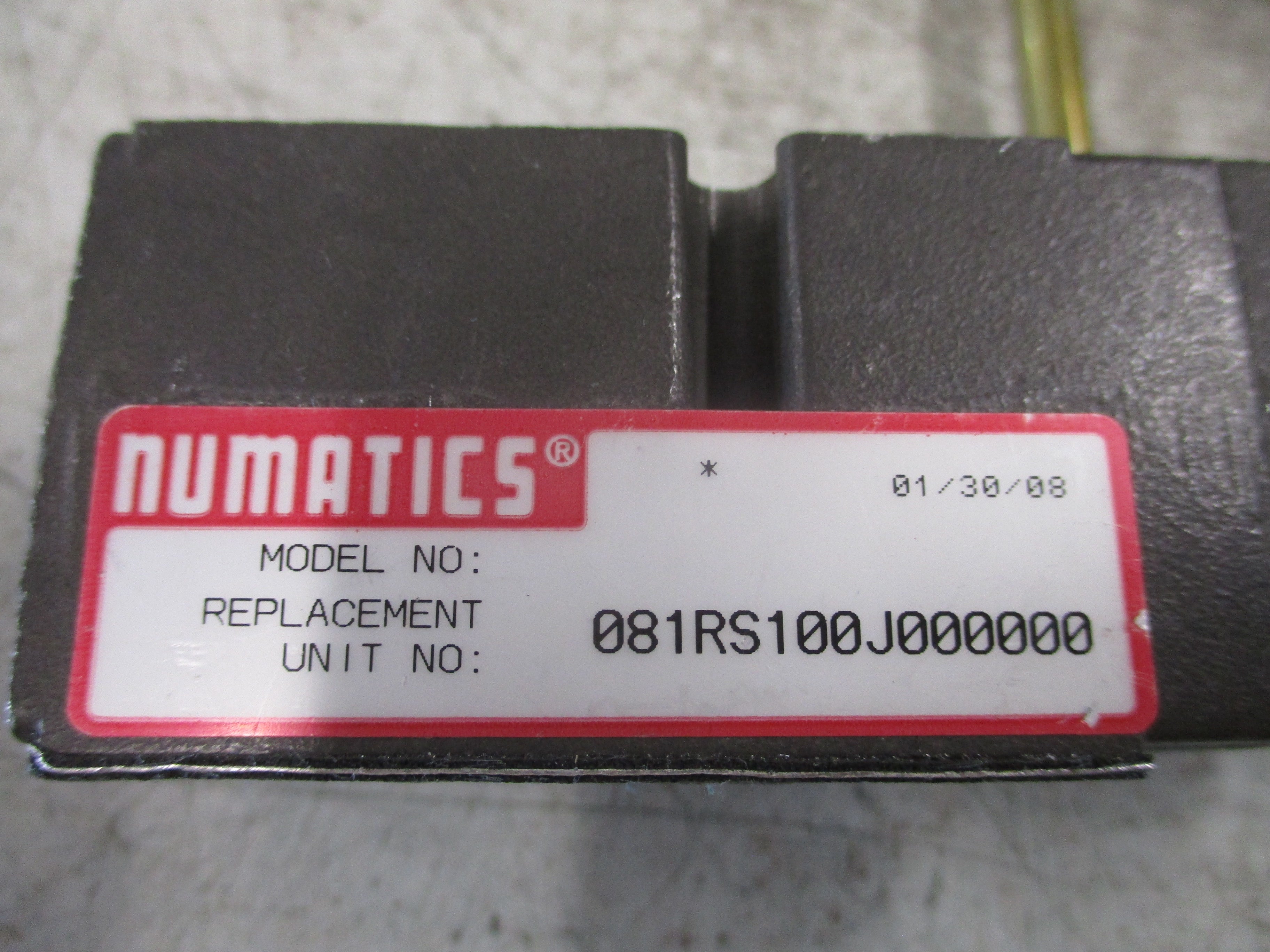 Numatics Pneumatic Regulator 081RS100J000000 W/Gauge Used