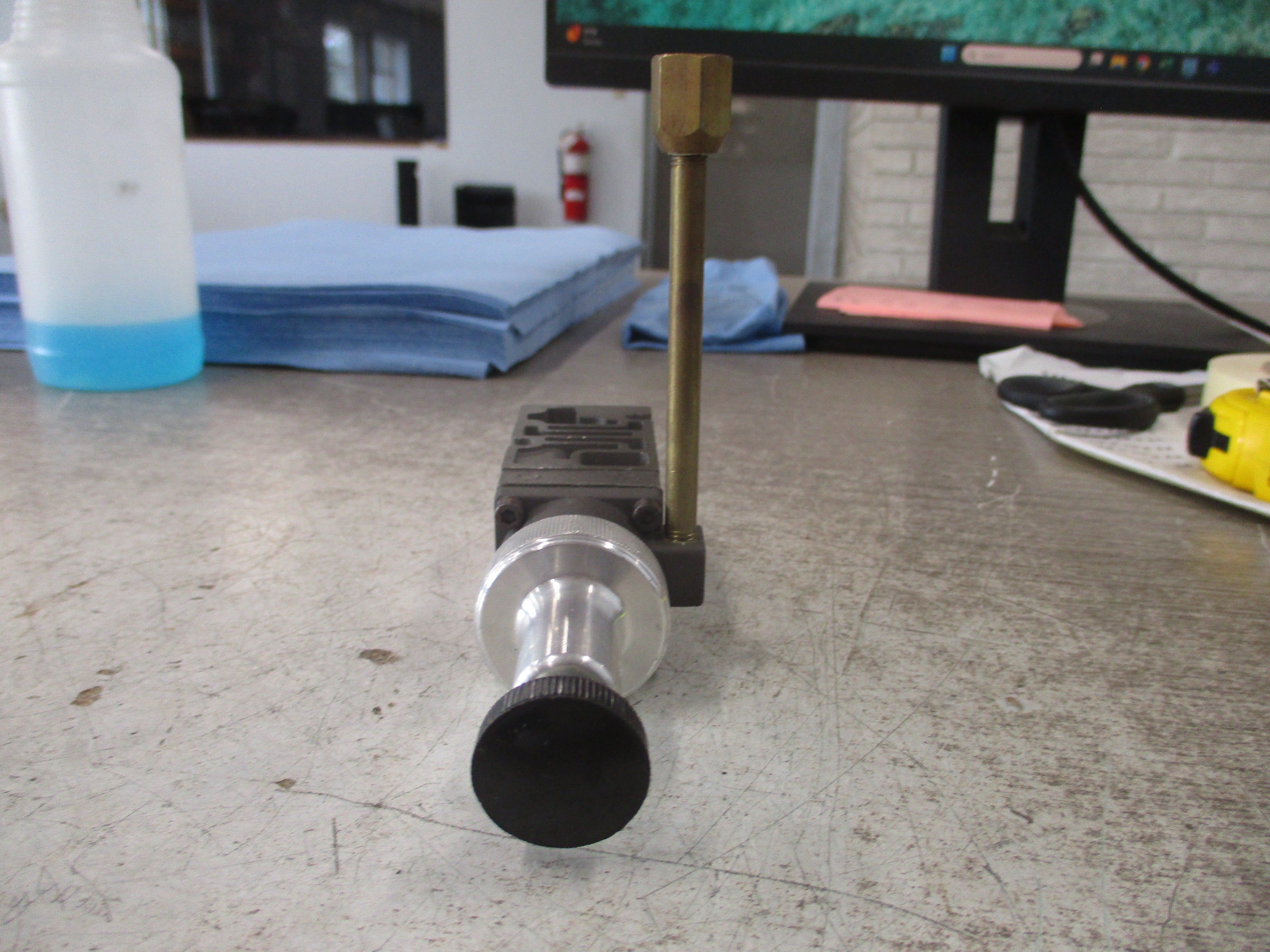 Numatics Pneumatic Regulator 081RS100J000000 Used