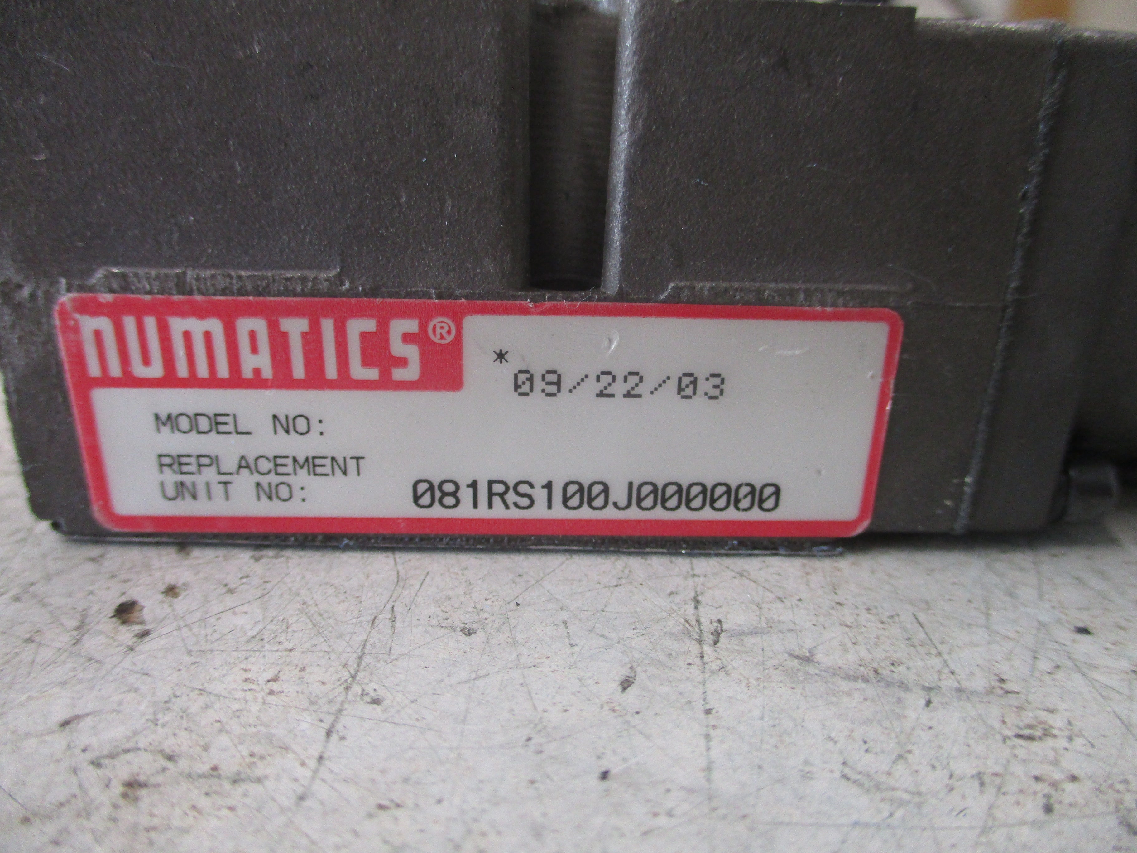 Numatics Pneumatic Regulator 081RS100J000000 Used