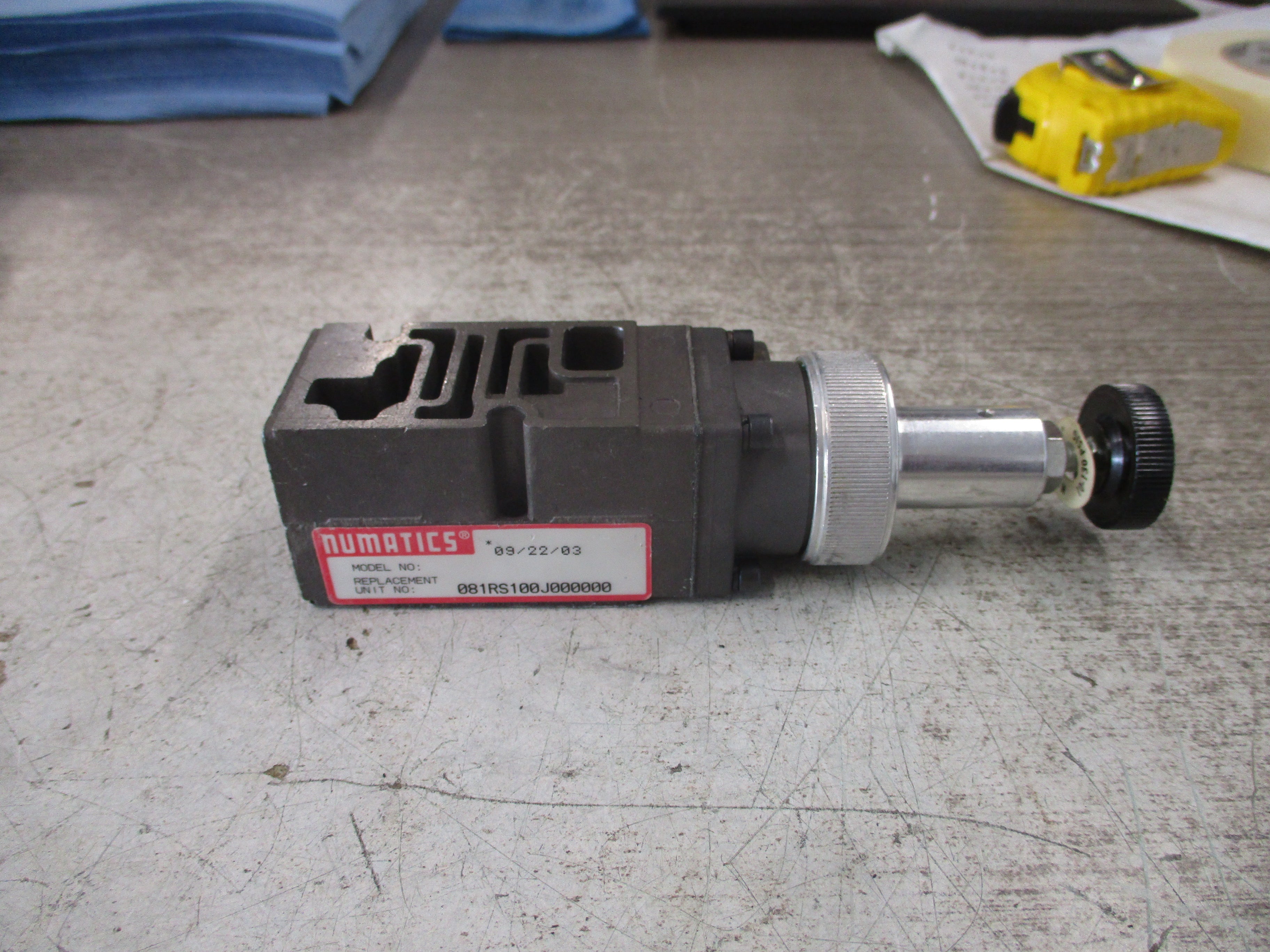 Numatics Pneumatic Regulator 081RS100J000000 Used
