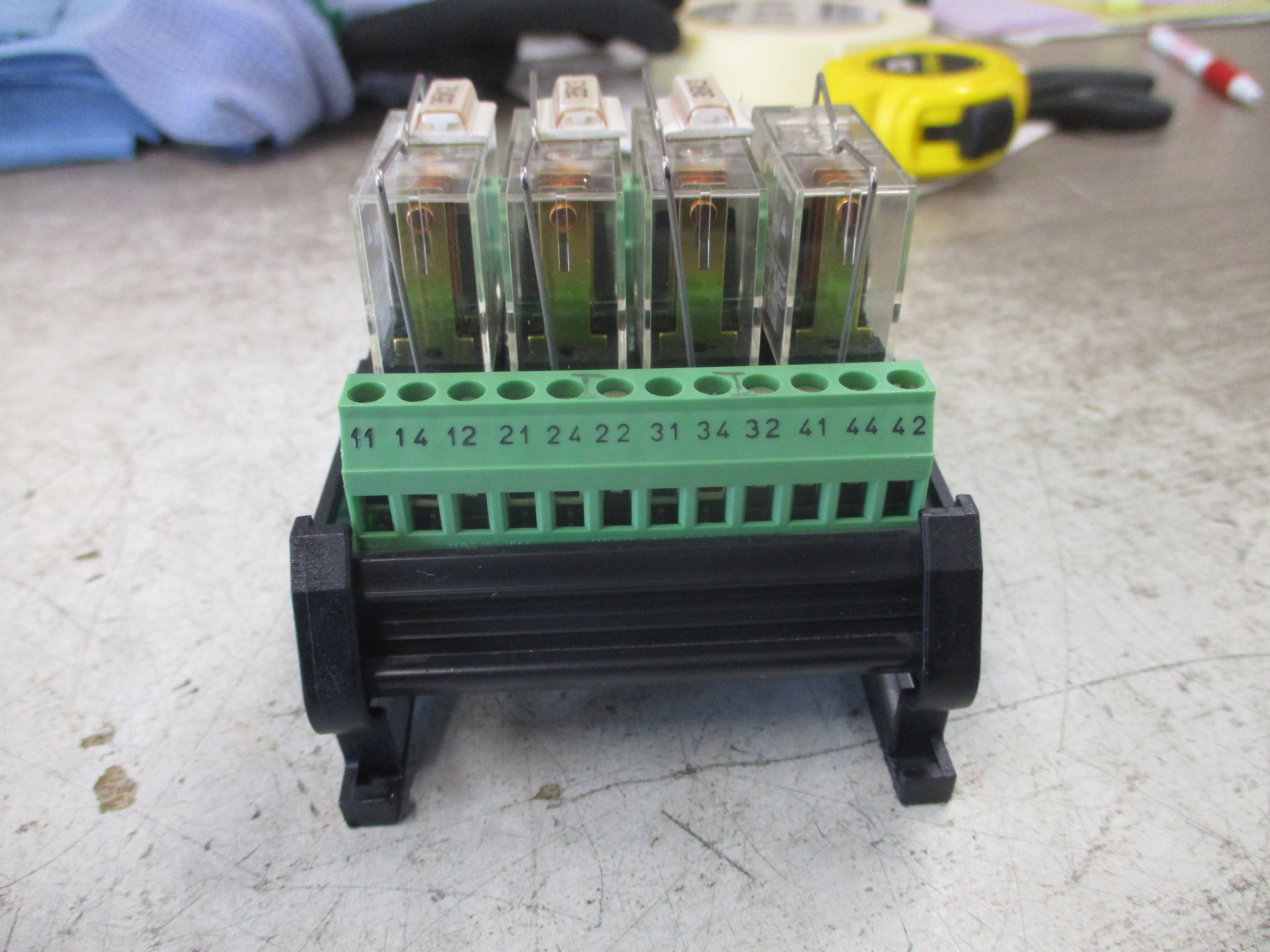 Cabur Relay Module R41E24P Used