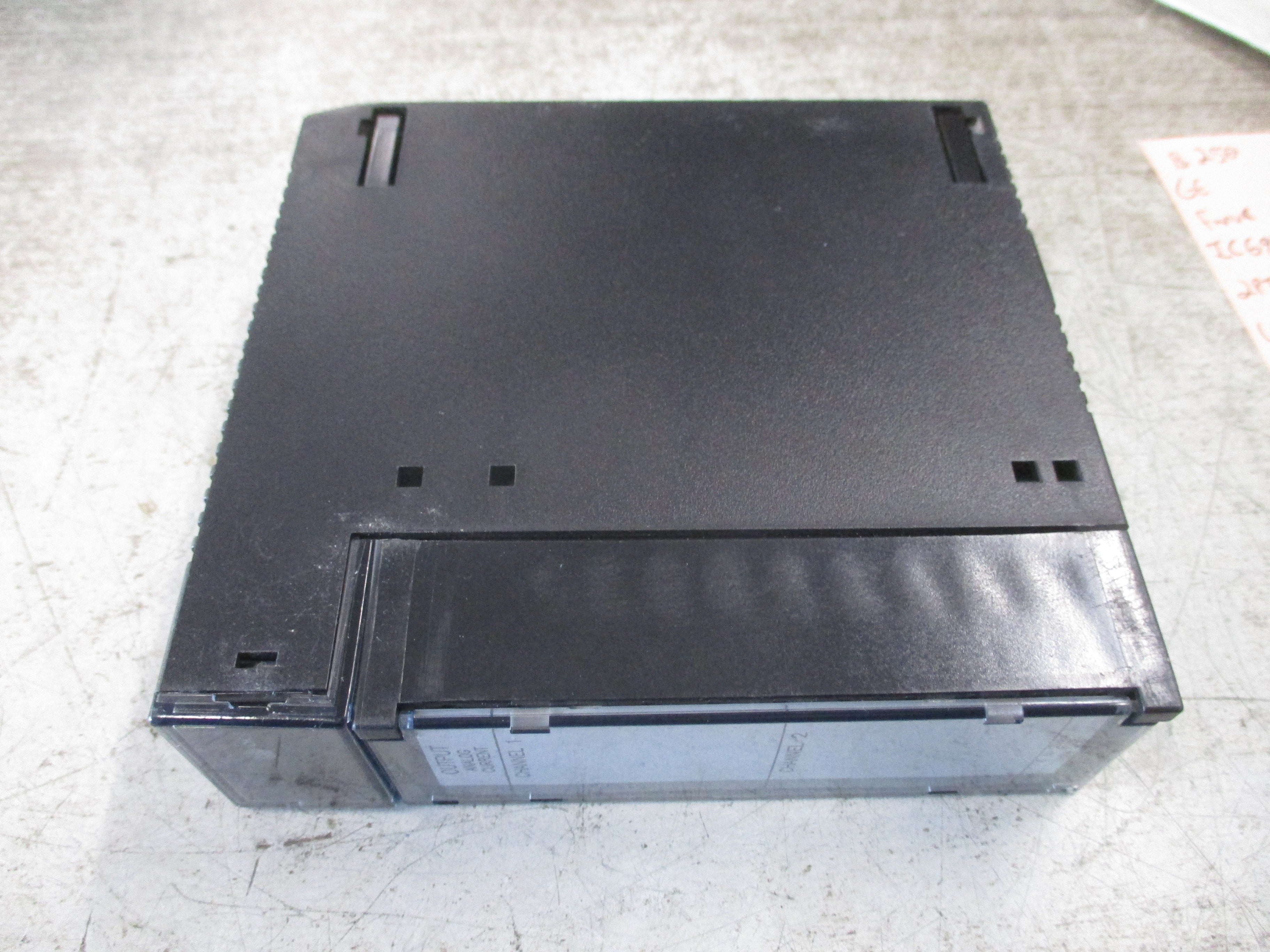 GE Fanuc Analog Output Module IC693ALG391G 2PT Used