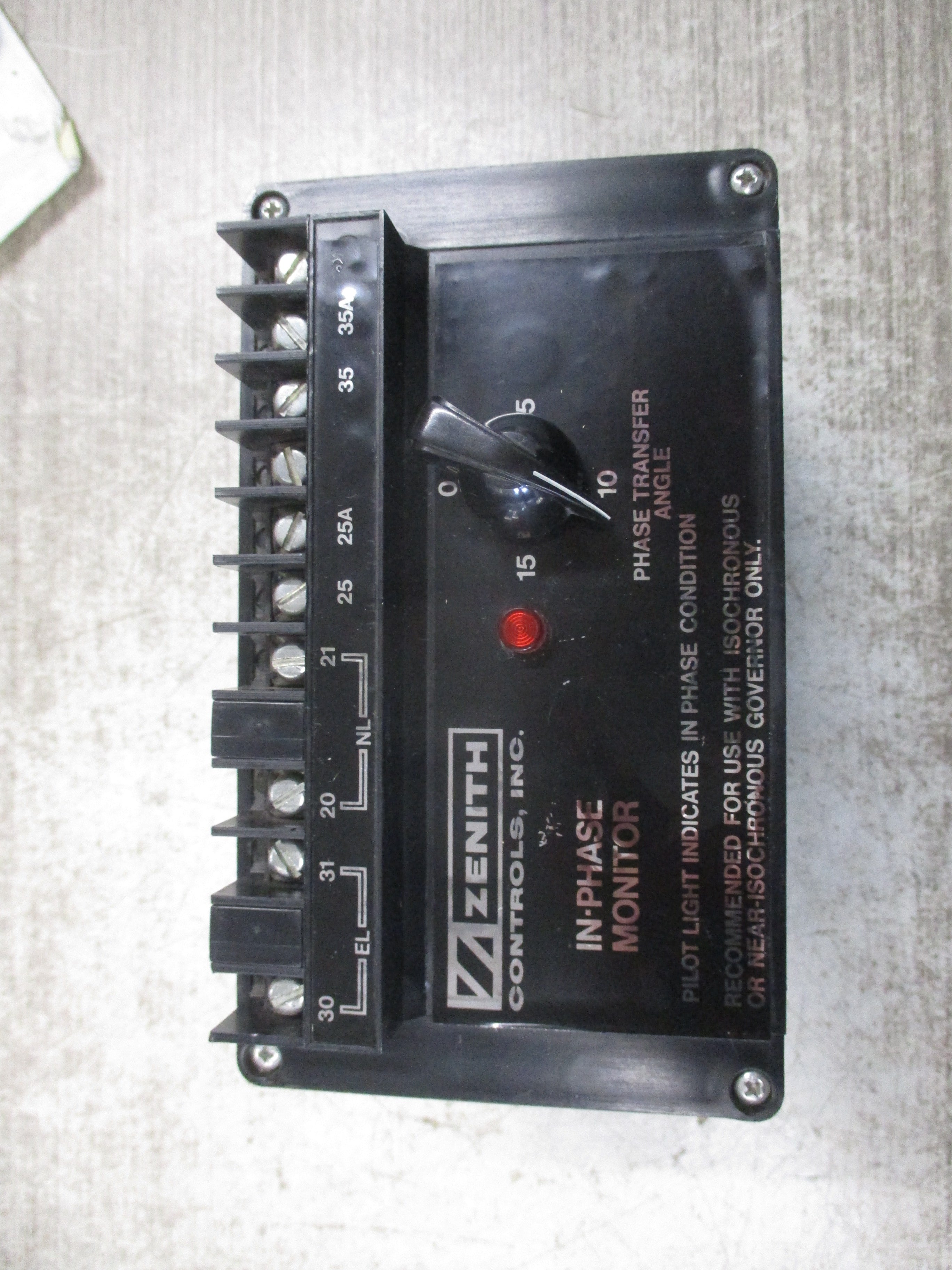 Zenith Controls R-43 In-Phase Monitor K-1199 208V 50/60Hz *No Label* Used