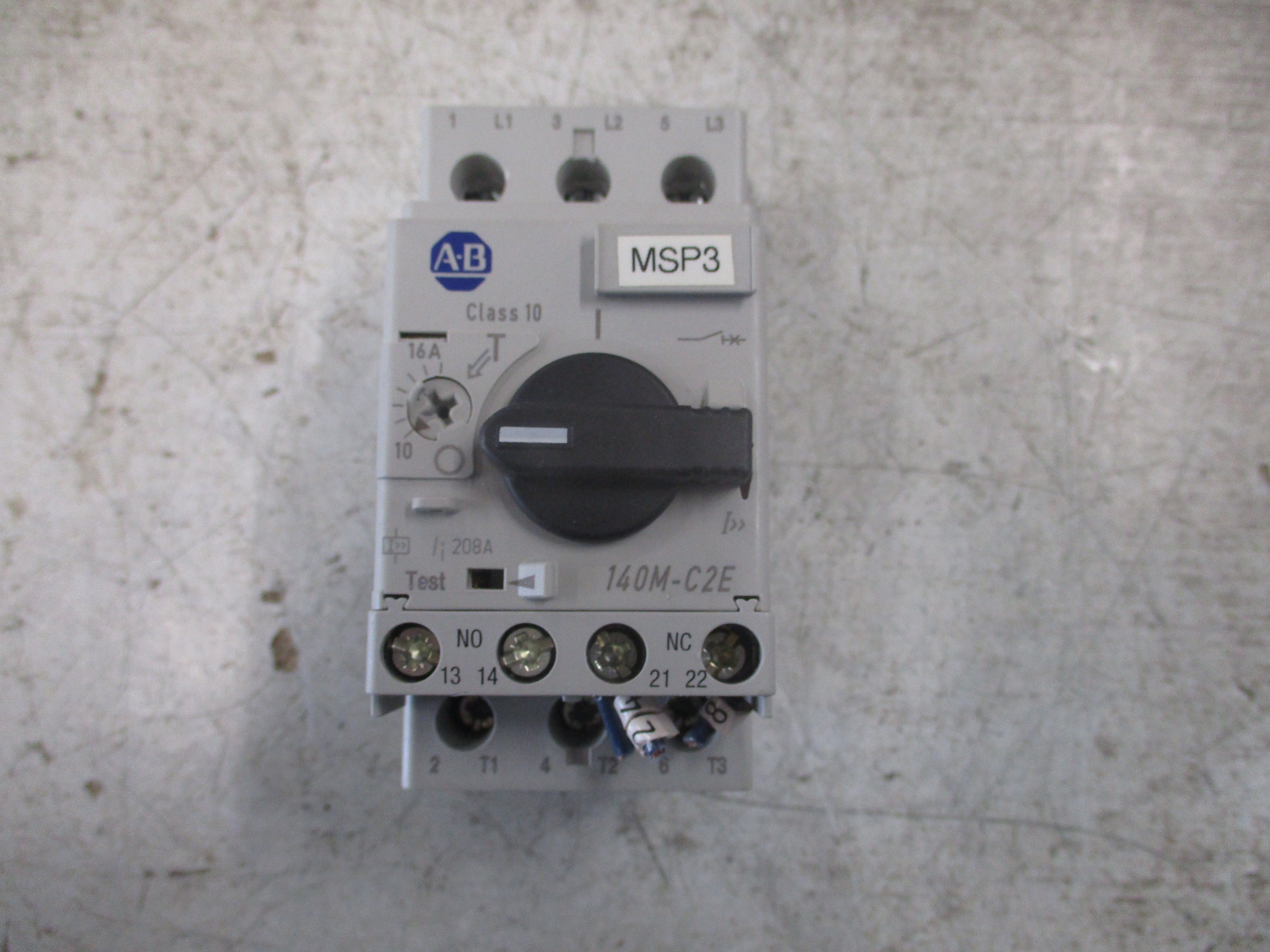 Allen-Bradley Motor Protector 140M-C2E-C16 Ser. C Trip: 10-16A *Chipped Base*