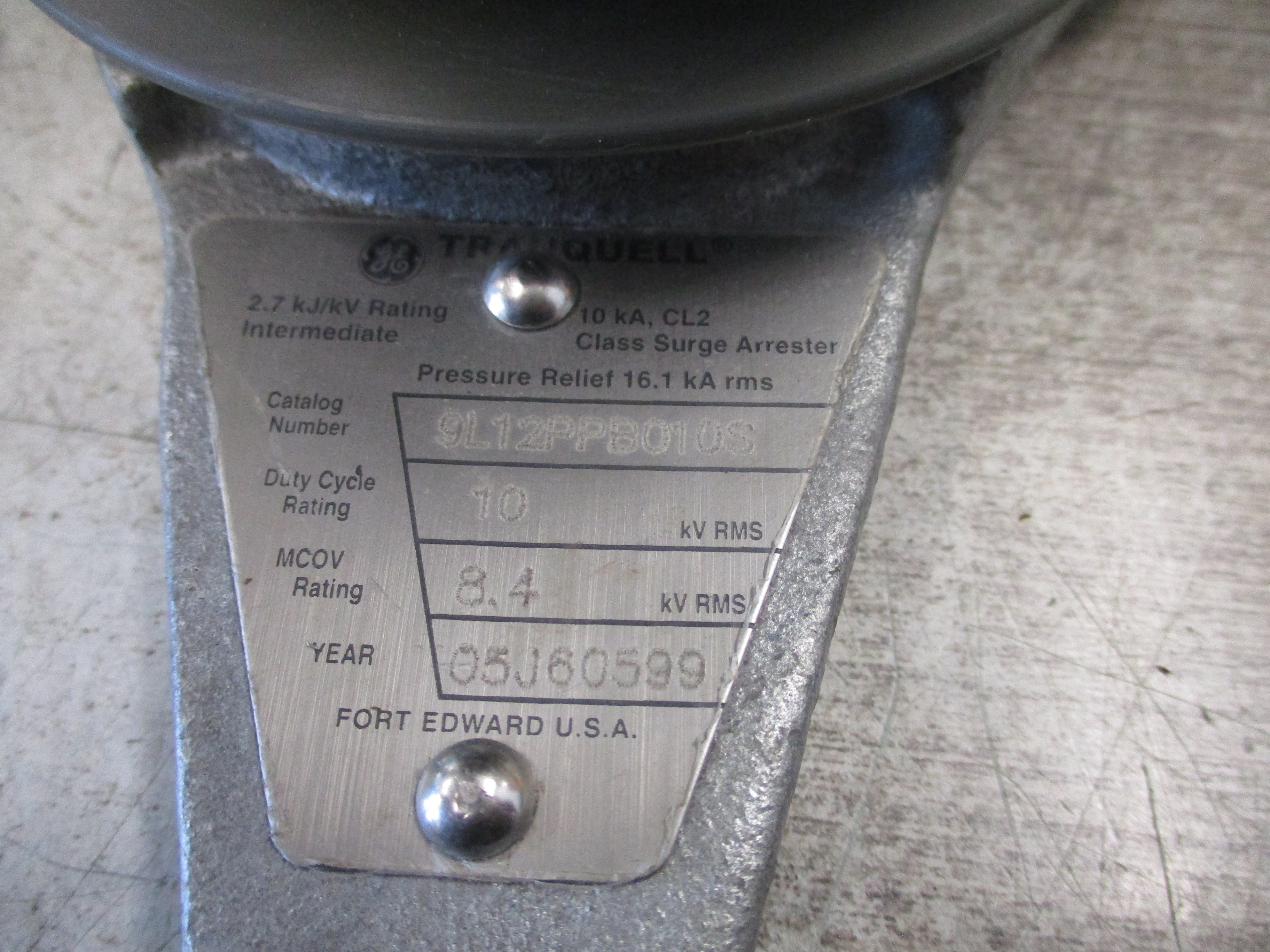 GE Traquell Surge Arrester 9L12PPB010S 10KV MCOV: 8.4KV Used