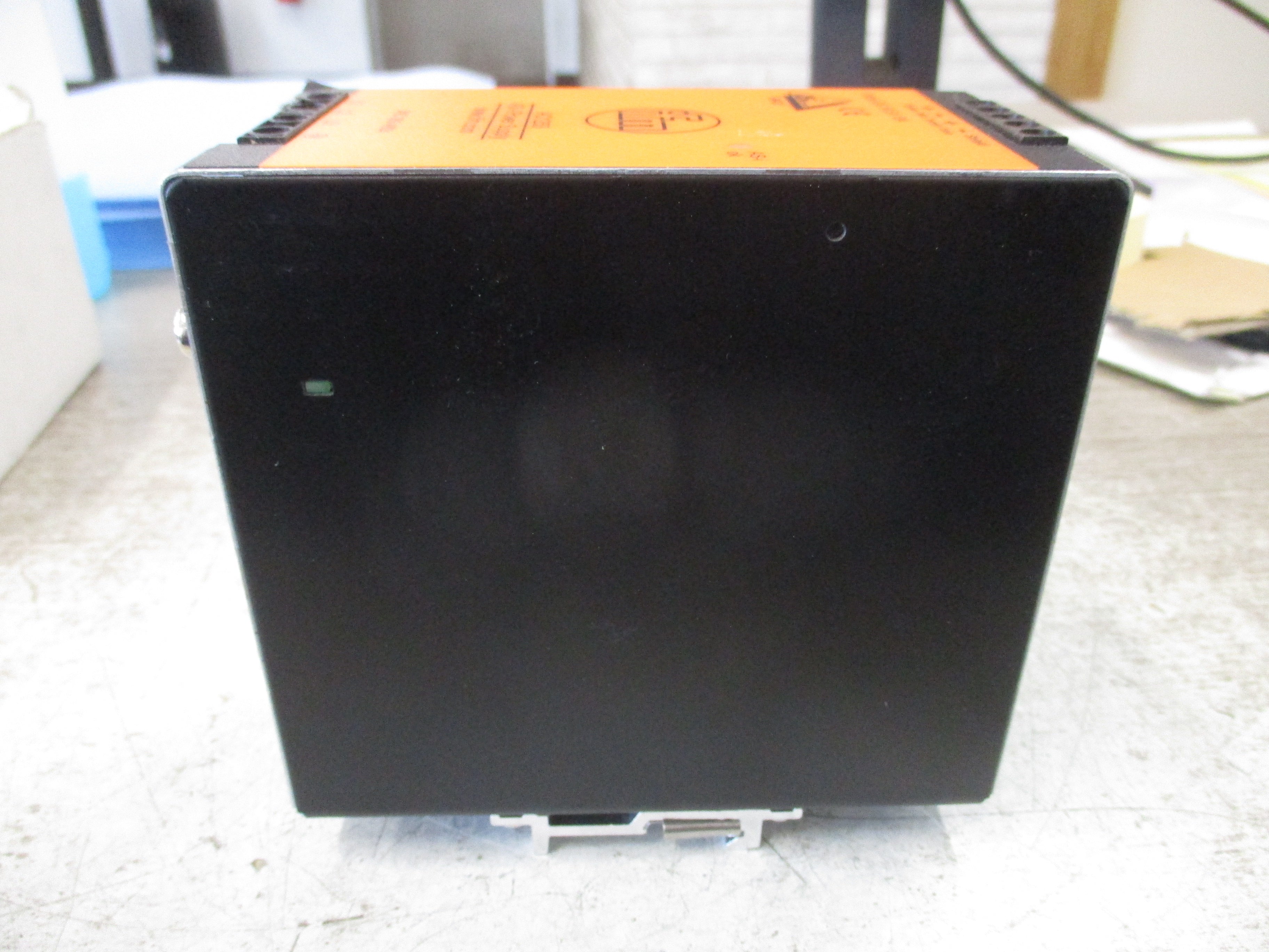 IFM AS-i Power Supply AC1253 Input: 3AC 380-480 V 0.9 A / Phase 50-60 Hz