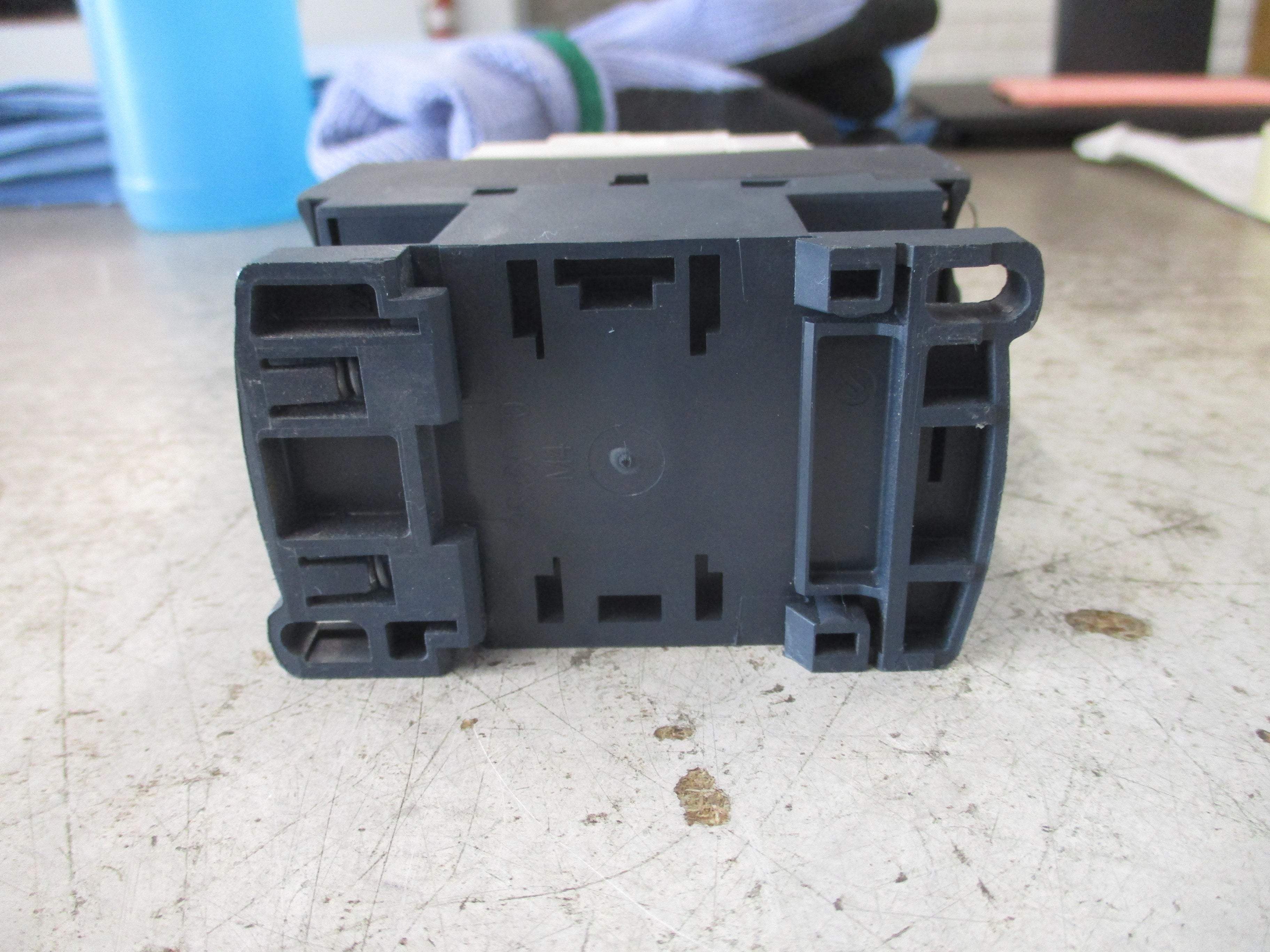 Telemecanique Contactor LC1D25 120V Coil 40A 600V Used