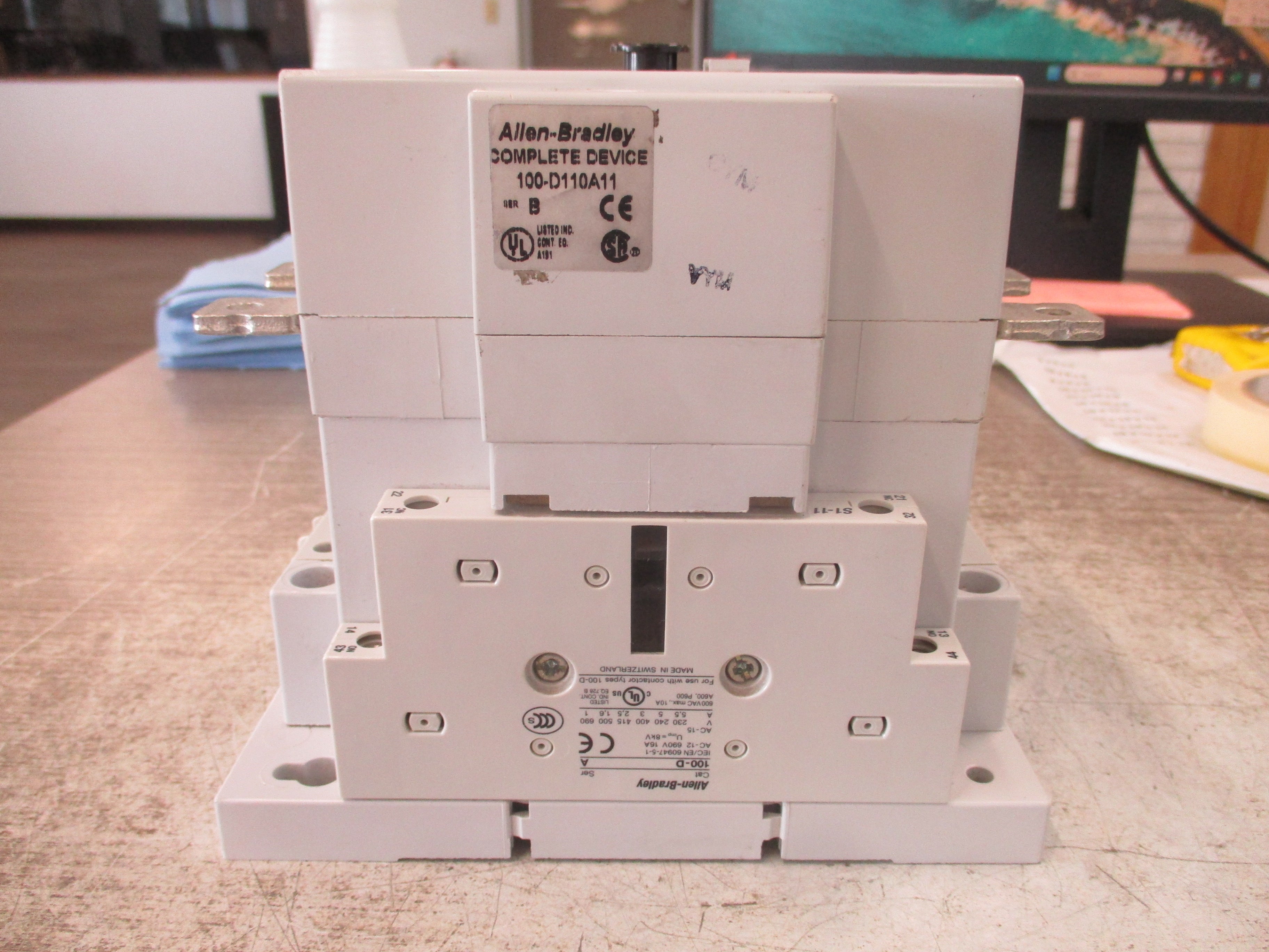 Allen-Bradley Contactor 100-D110 240V Coil 160A 600V Used