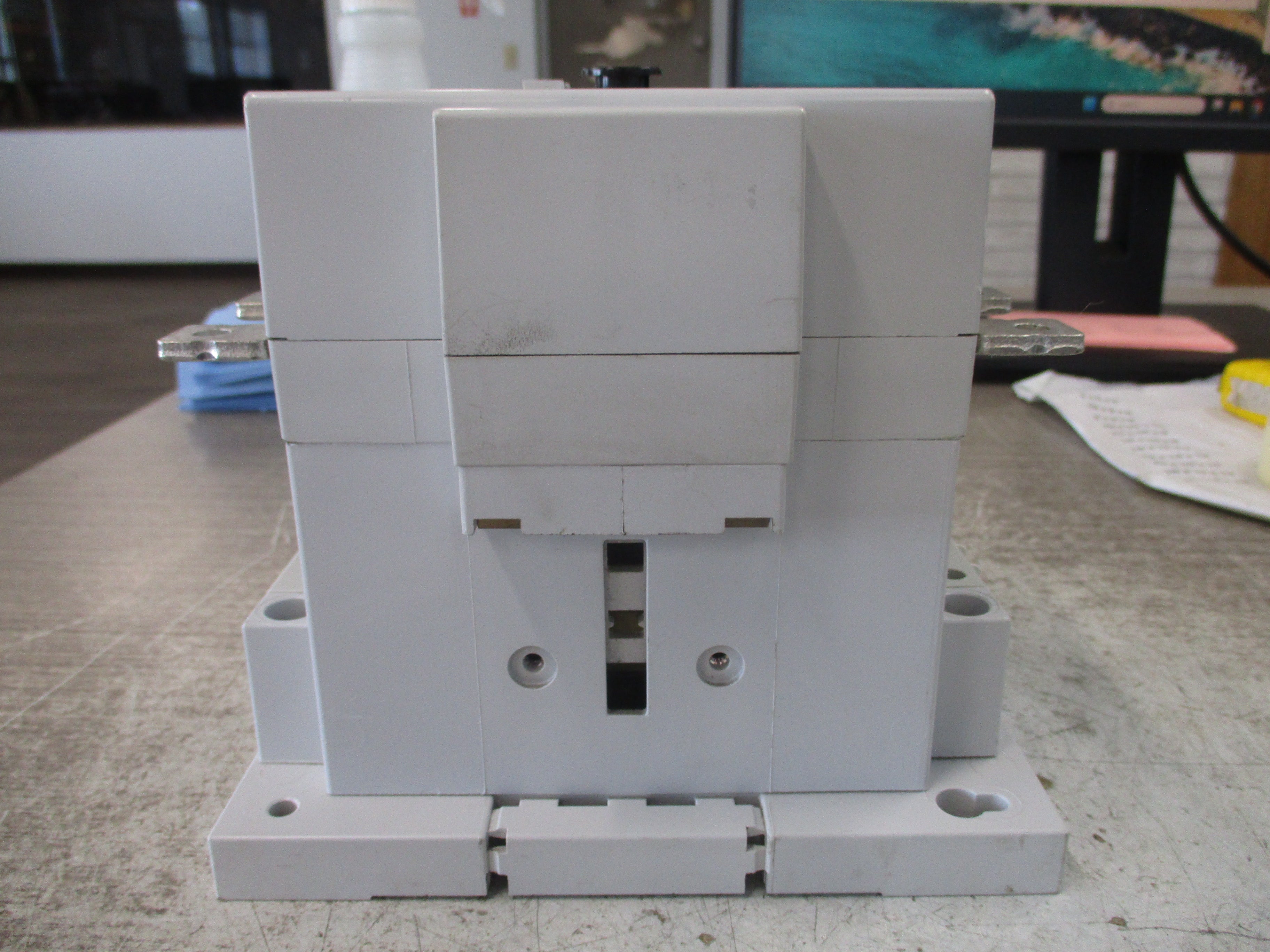 Allen-Bradley Contactor 100-D110 240V Coil 160A 600V Used