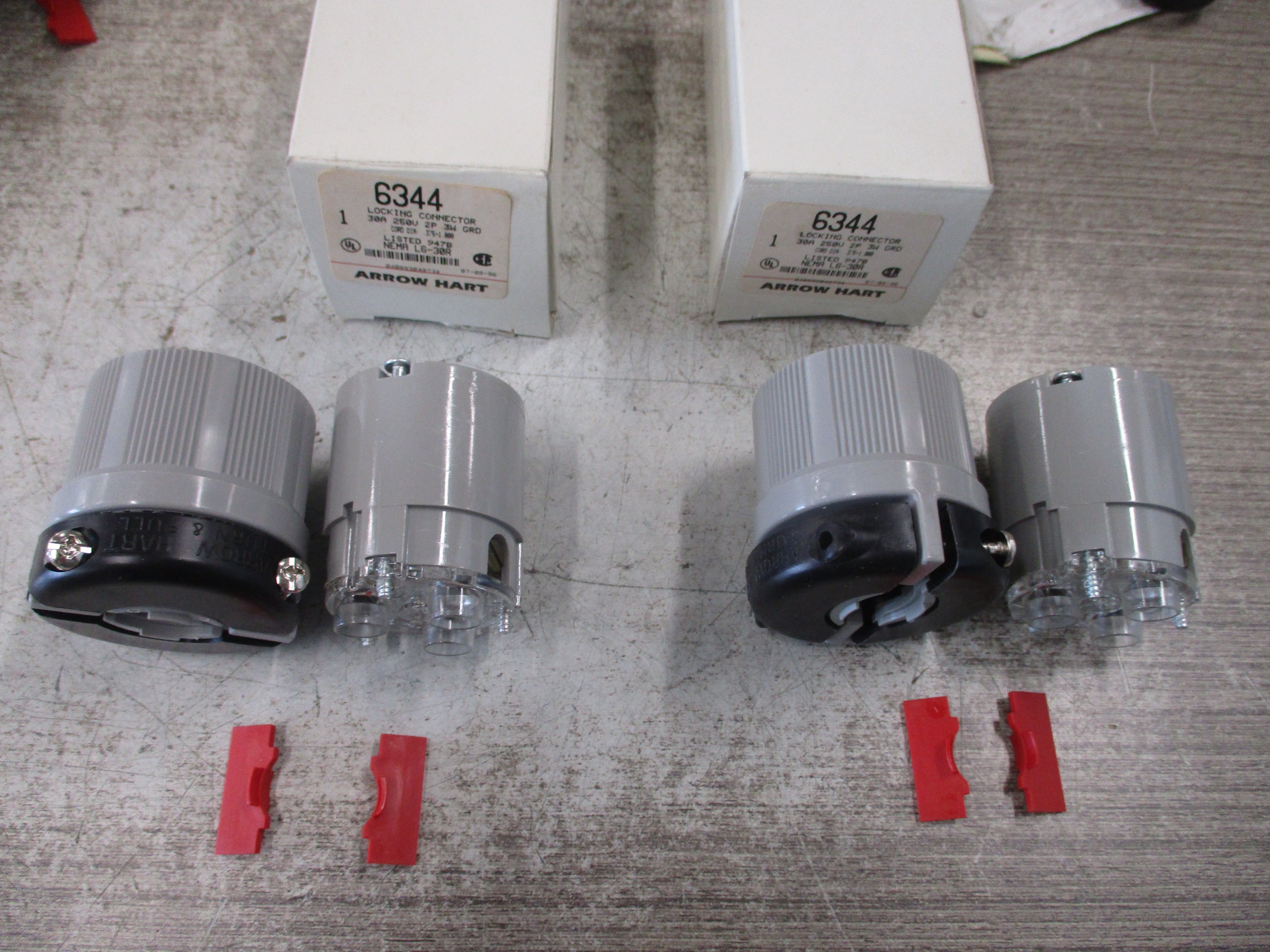 Arrow Hart Locking Connector 6344 30A 250V 2P 3W Nema L6-30R *Lot of 2*