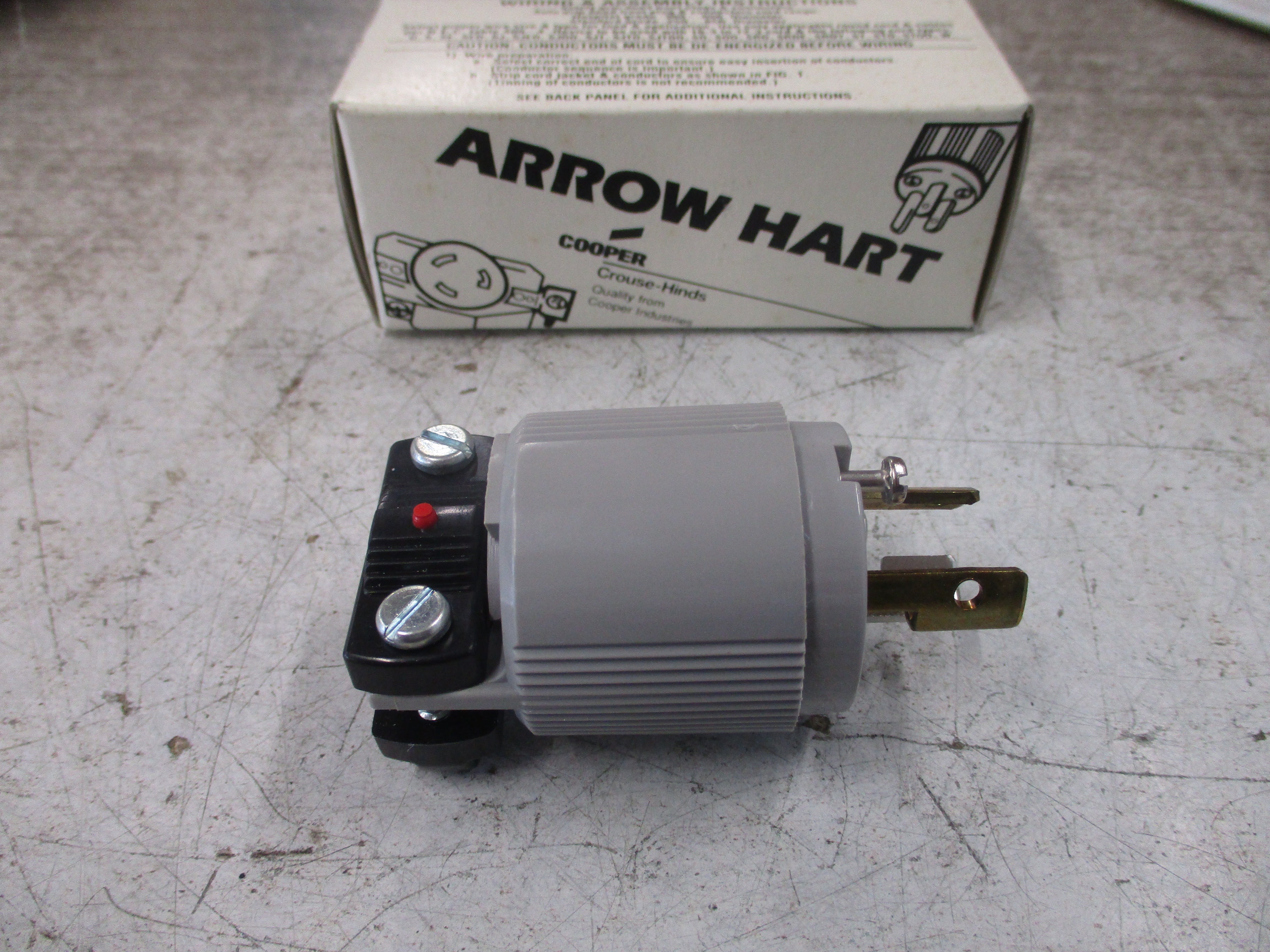 Arrow Hart Locking Plug 4771 15A 277V 2P 3W Nema L7-15P *Lot of 2* New Surplus