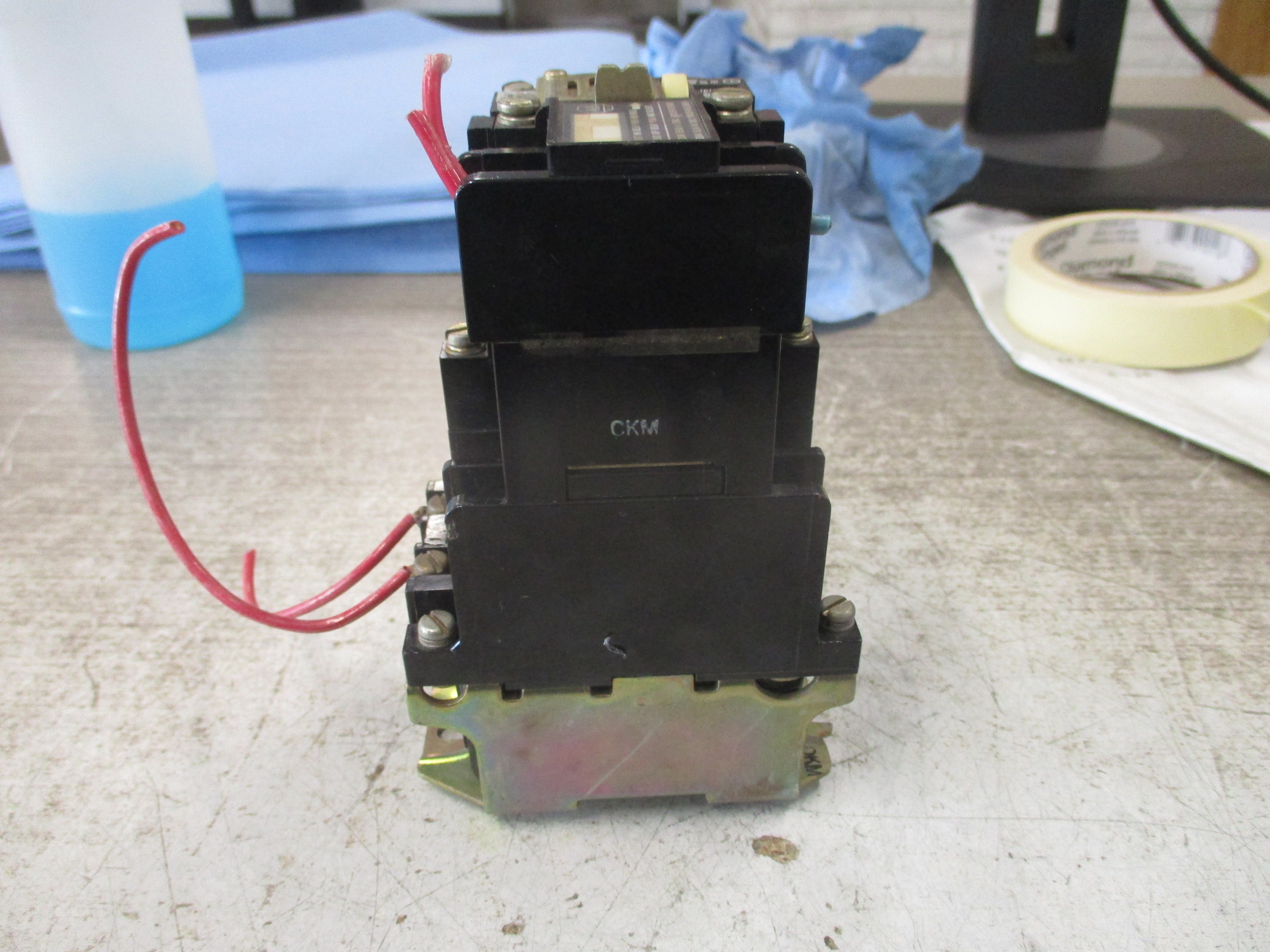 Allen-Bradley AC Relay W/Pneumatic Time Delay unit 700-NT200A1 Ser. C 120V Coil