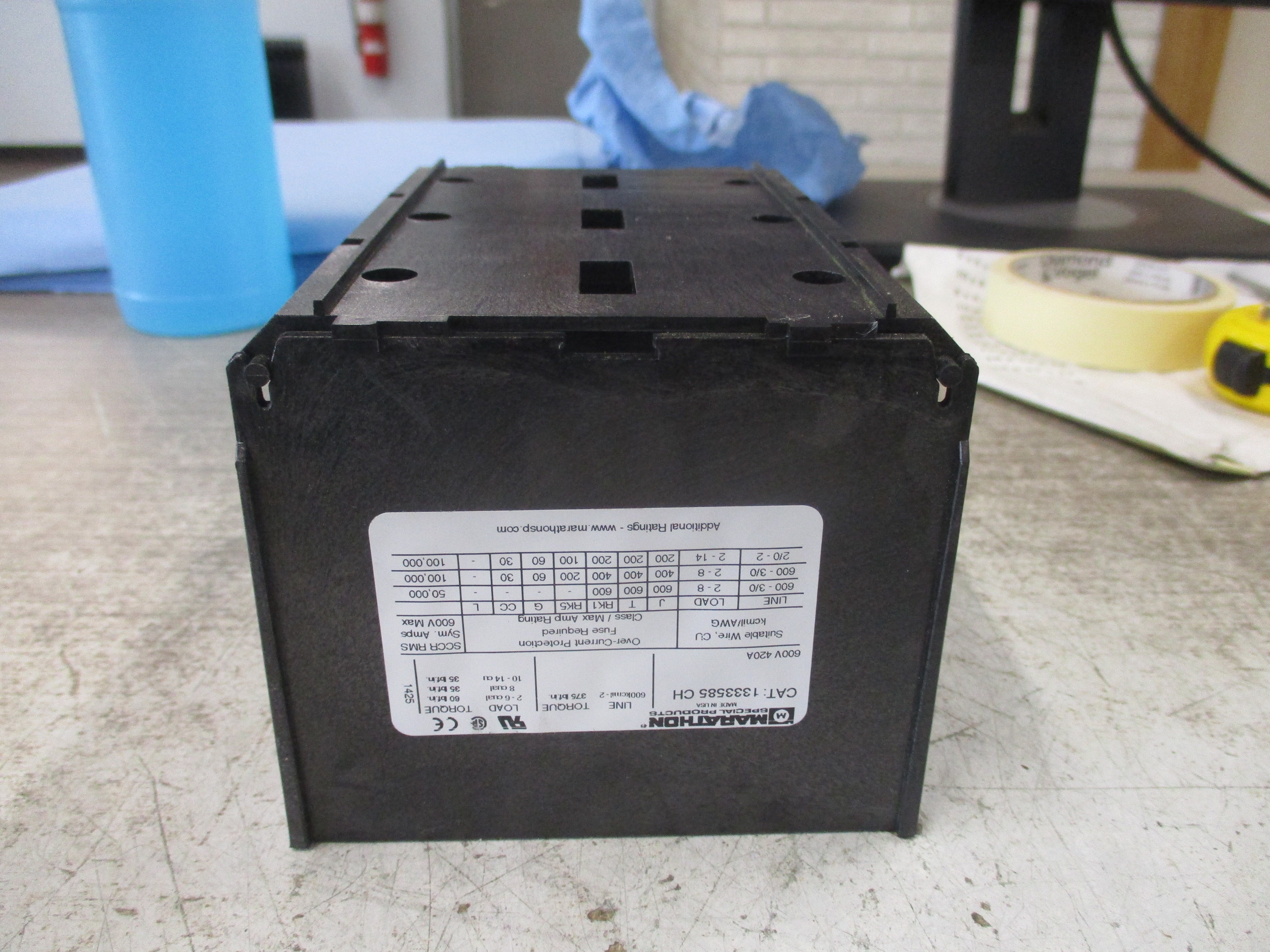 Marathon Power Distribution Block 1333585 CH 420A 600V 3P Line: 600-3/0