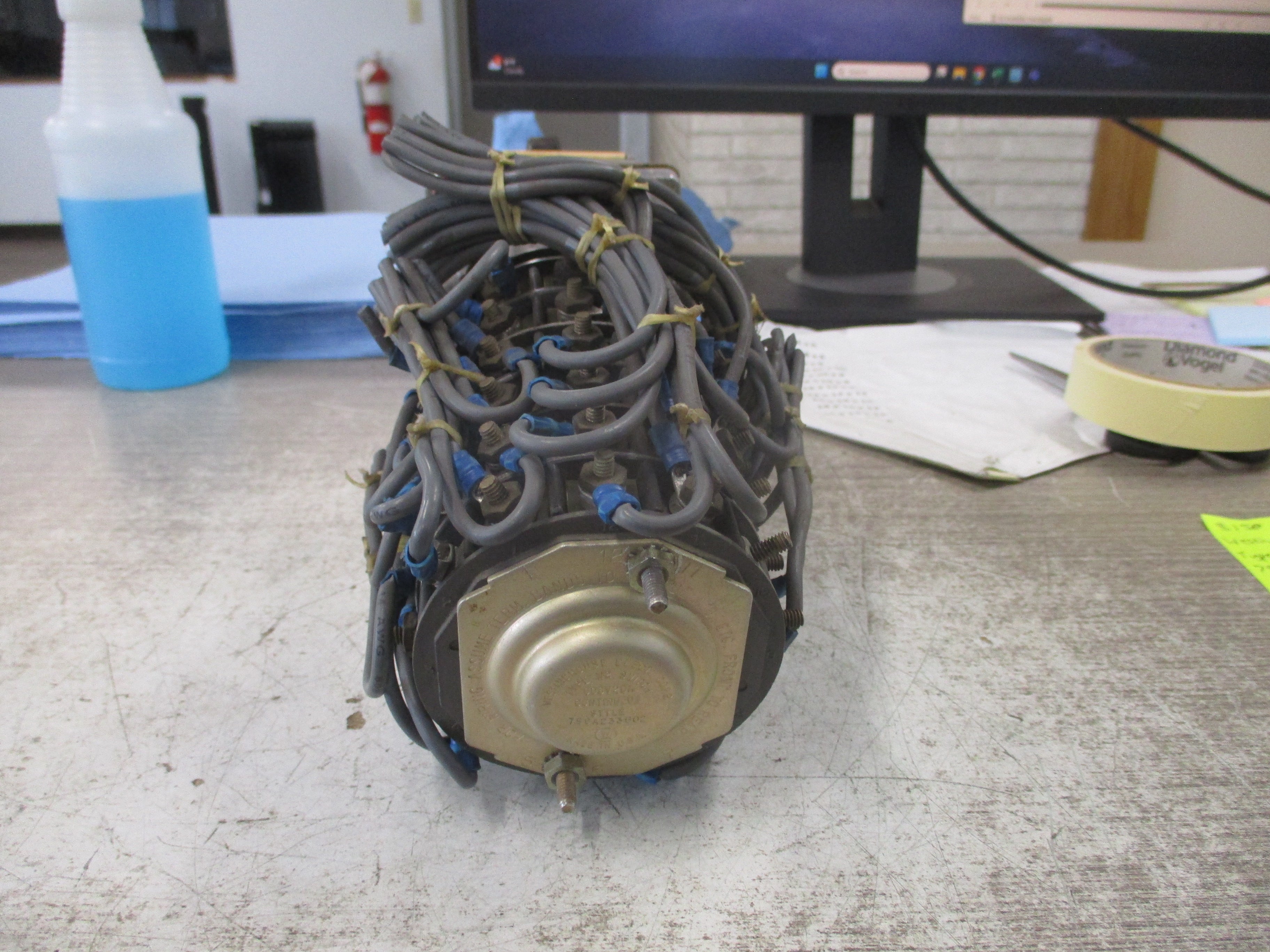 Westinghouse Type WL-2 Switch 796A233-G02 24-48VDC Coil *Chipped Plate Cover*