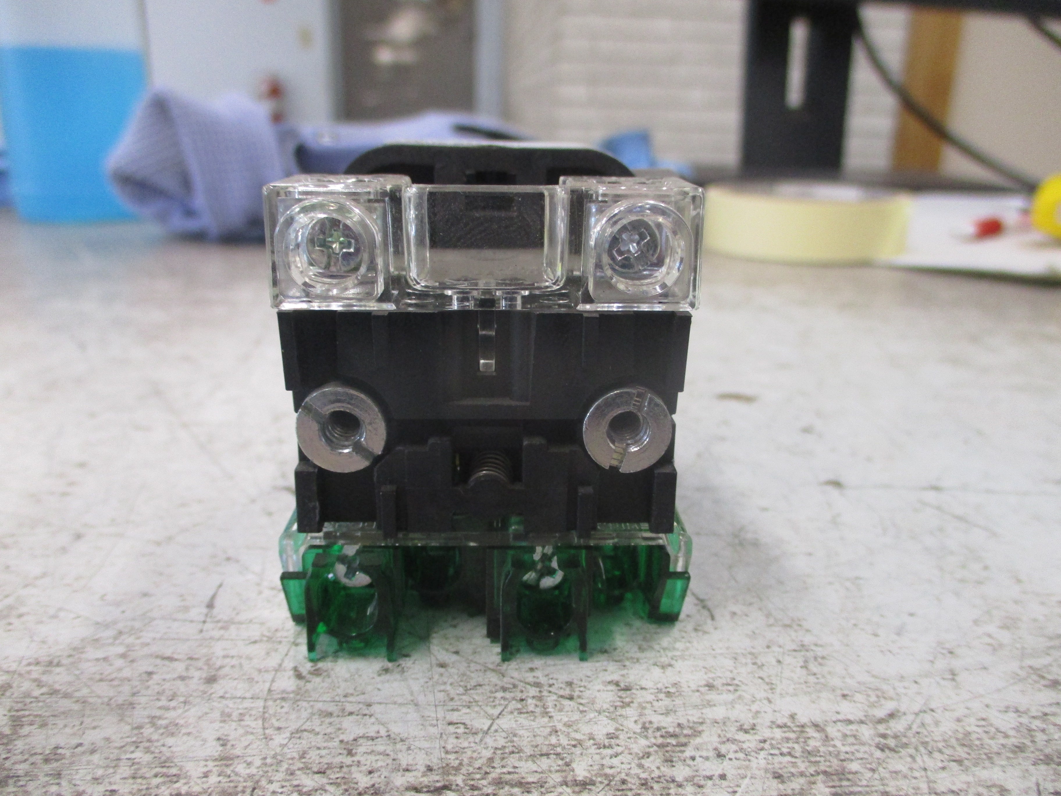 Allen-Bradley Illuminated Push Button 800TC-QA24WD1 Ser. T White 24V Used