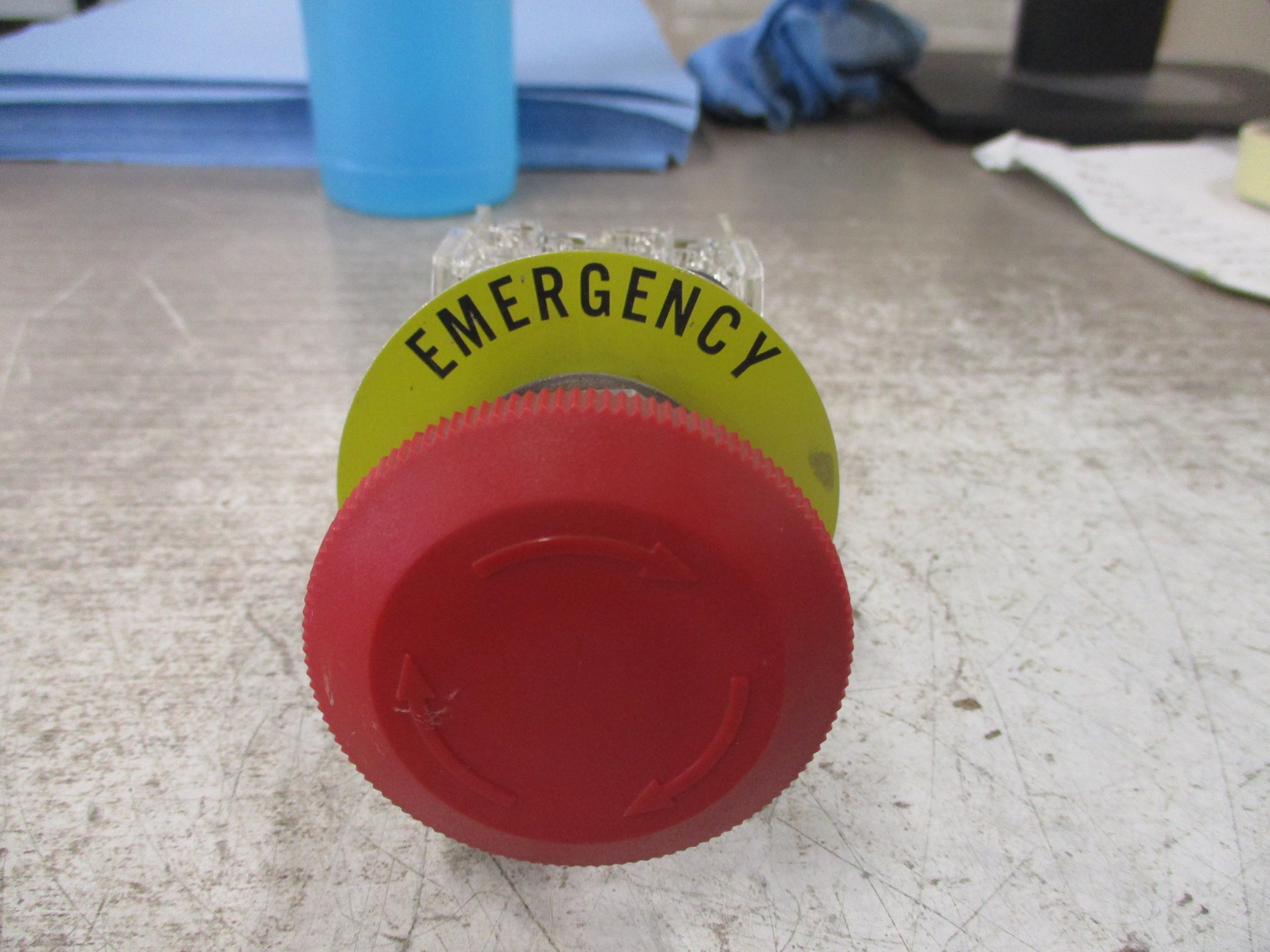Allen-Bradley E-Stop Push Button 800T-FXT A1 Ser. T Used