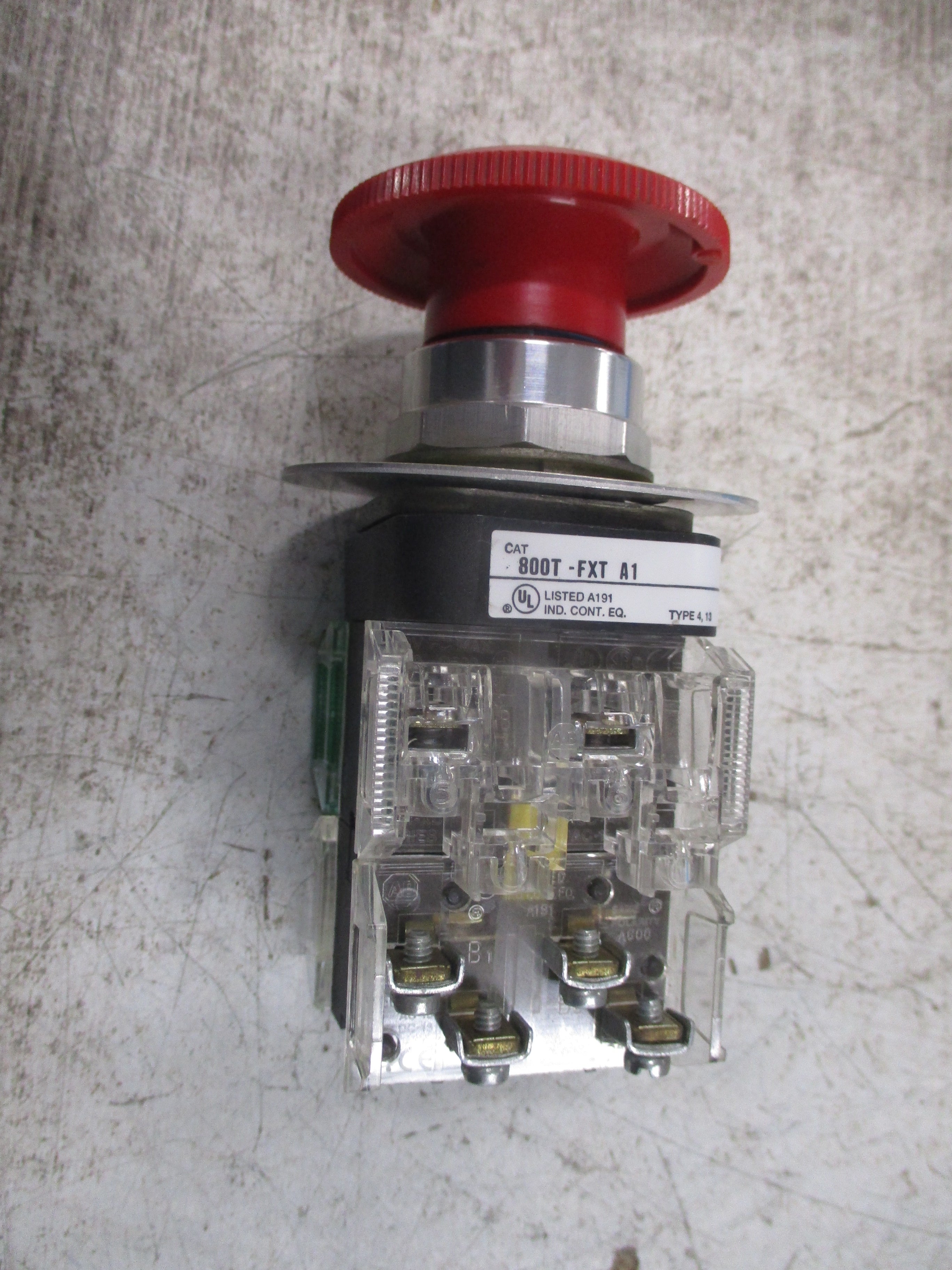 Allen-Bradley E-Stop Push Button 800T-FXT A1 Ser. T Used