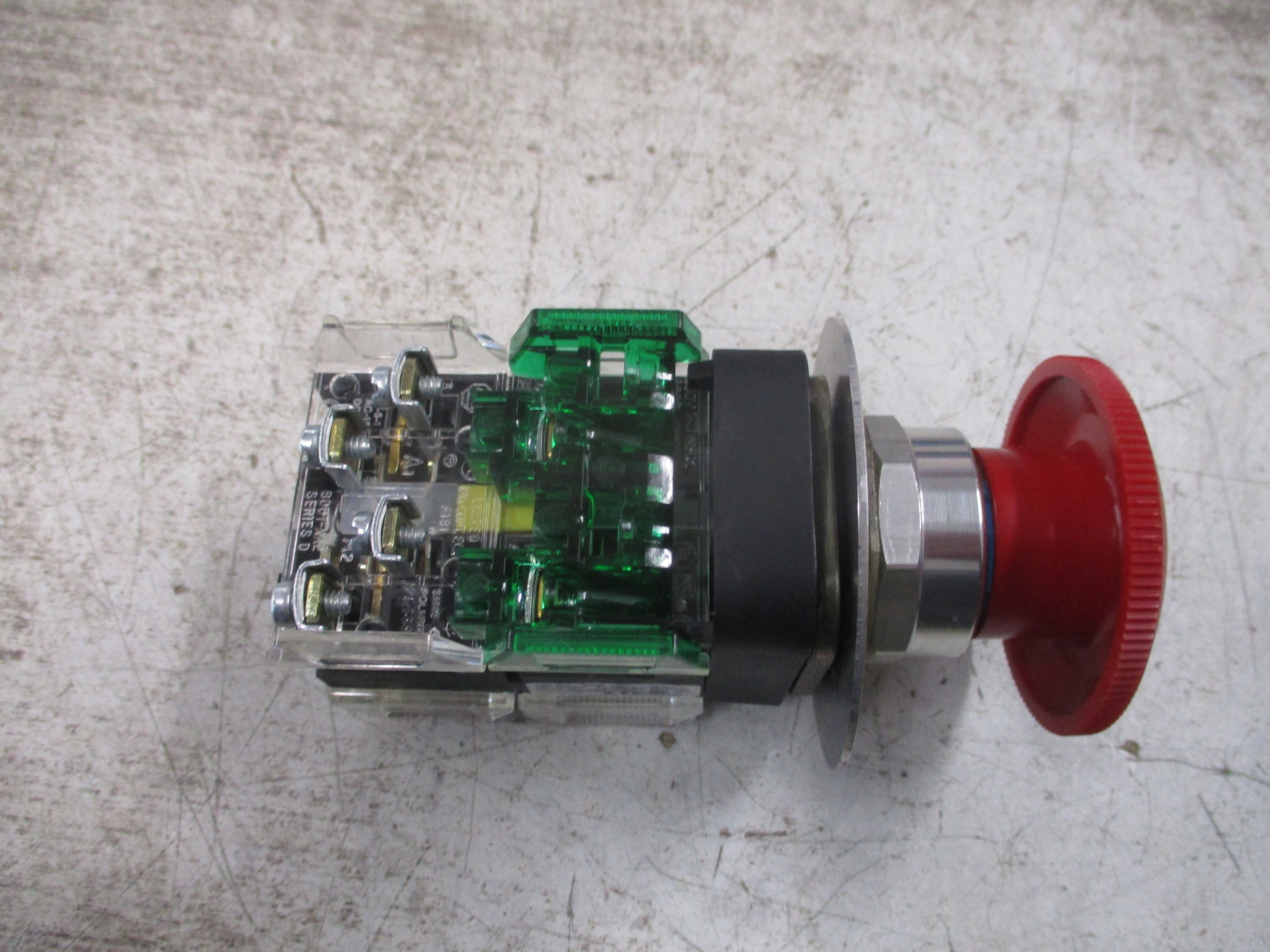 Allen-Bradley E-Stop Push Button 800T-FXT A1 Ser. T Used