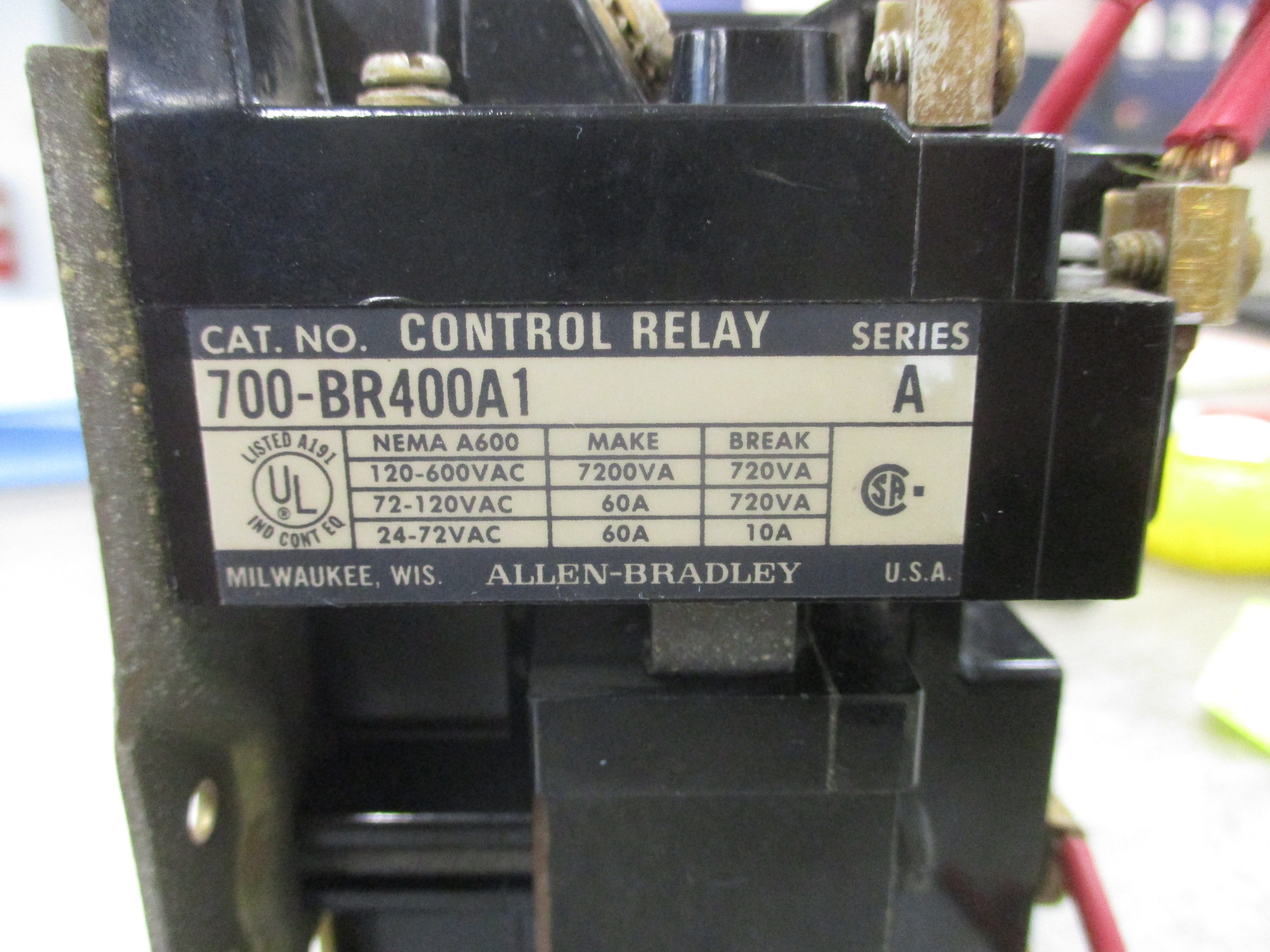 Allen-Bradley Control Relay 700-BR400A1 Ser. A 120V Coil Used