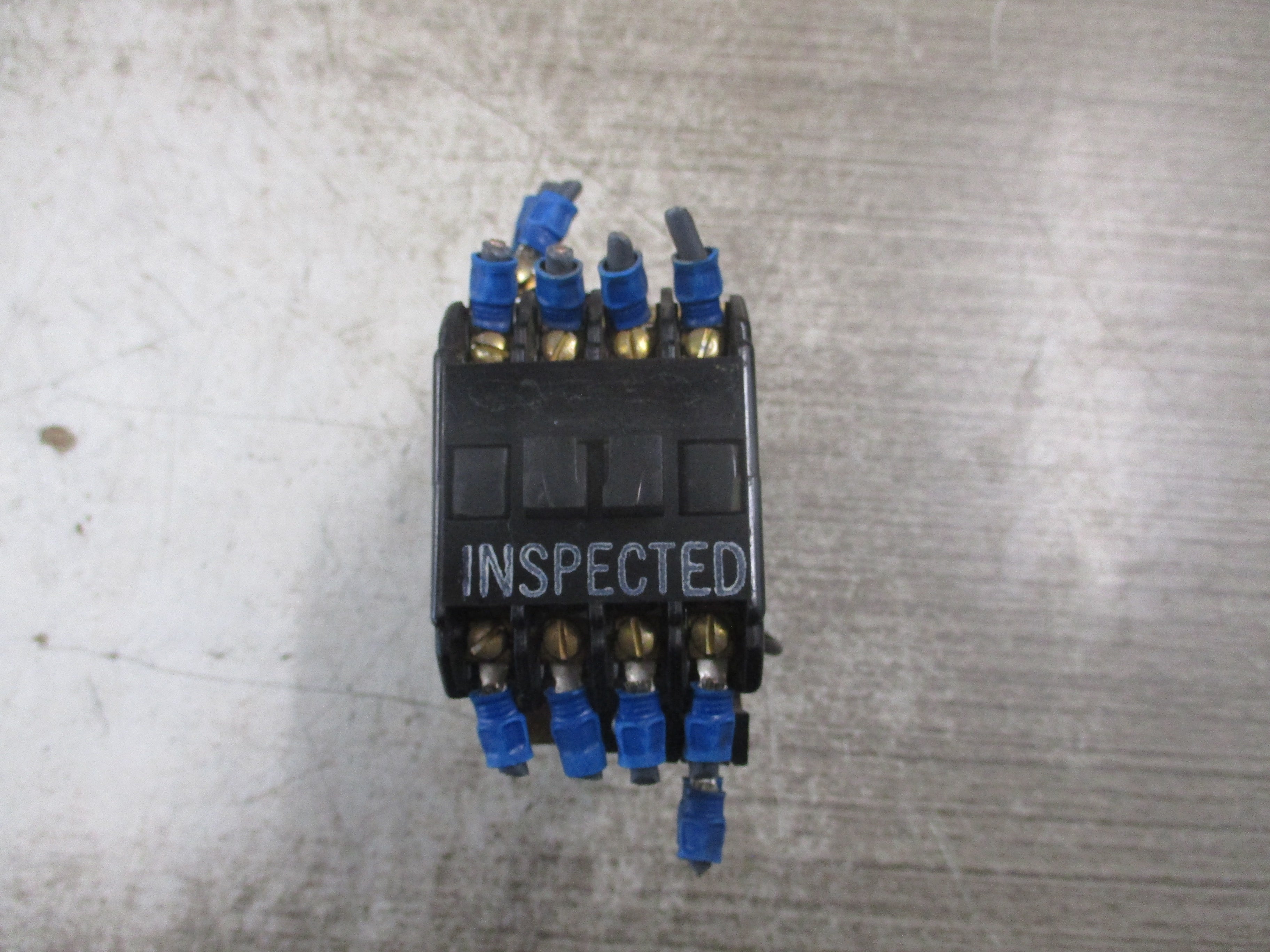 Westinghouse Control Relay NBFD22SR Style #: 66E4663 125/130VDC Coil 300V Used