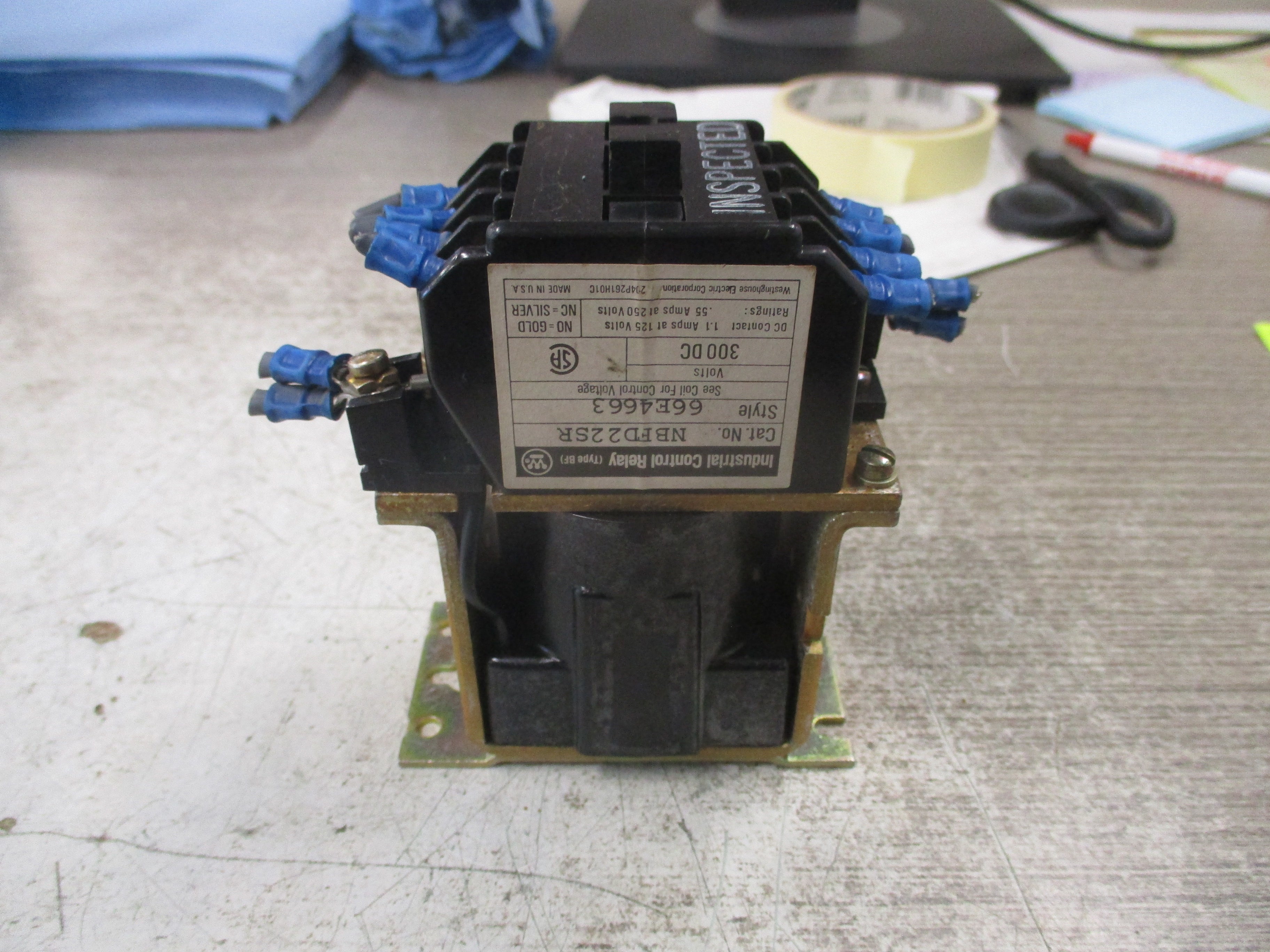 Westinghouse Control Relay NBFD22SR Style #: 66E4663 125/130VDC Coil 300V Used