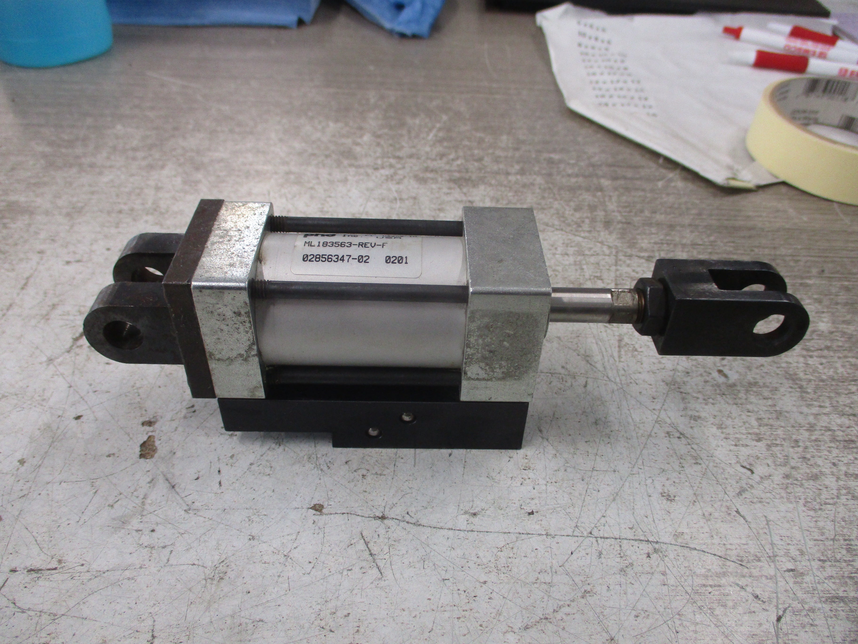 phd Pneumatic Cylinder ML183563 Rev. F Used