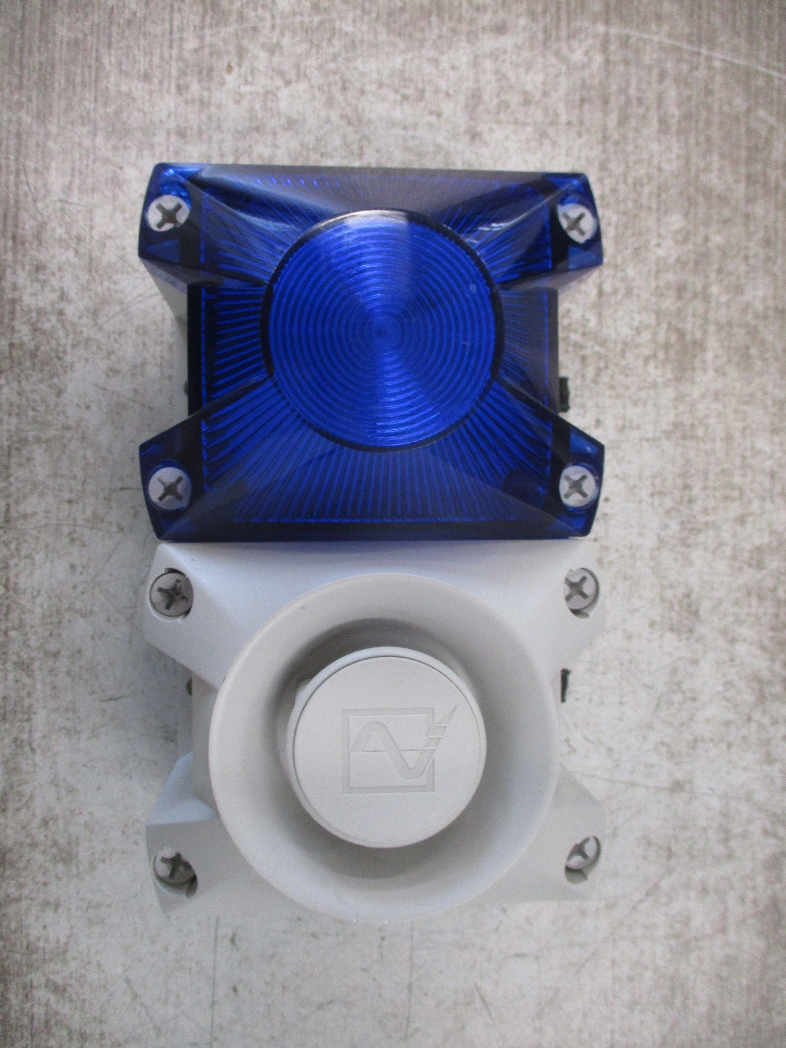 Pfannenberg Flashing Sounder PA X 1-05 115V 50/60Hz Blue Light Used
