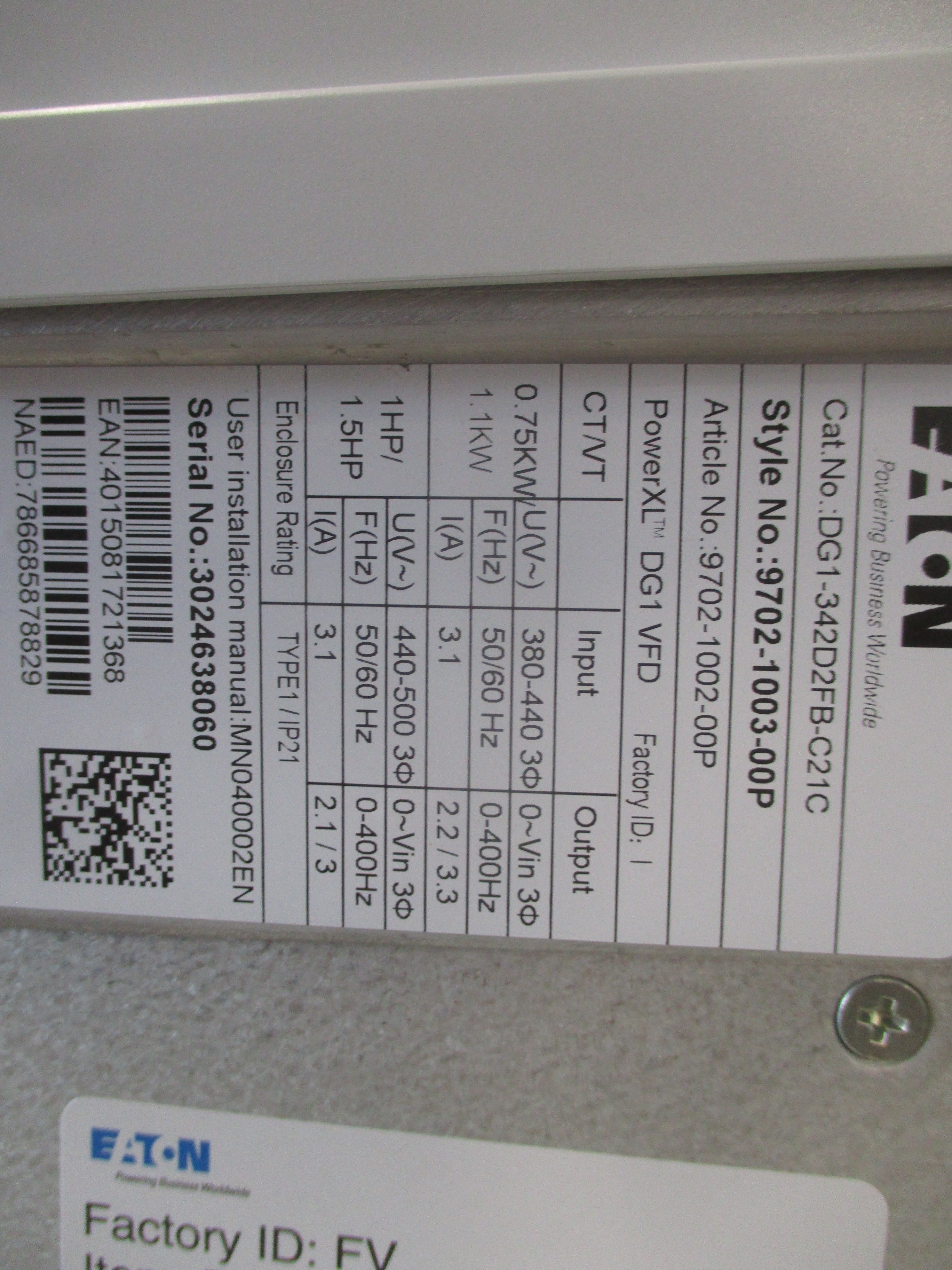 Eaton PowerXL DG1 AC Drive DG1-342D2FB-C21C Style #: 9702-1003-00P 1.5HP 3Ph