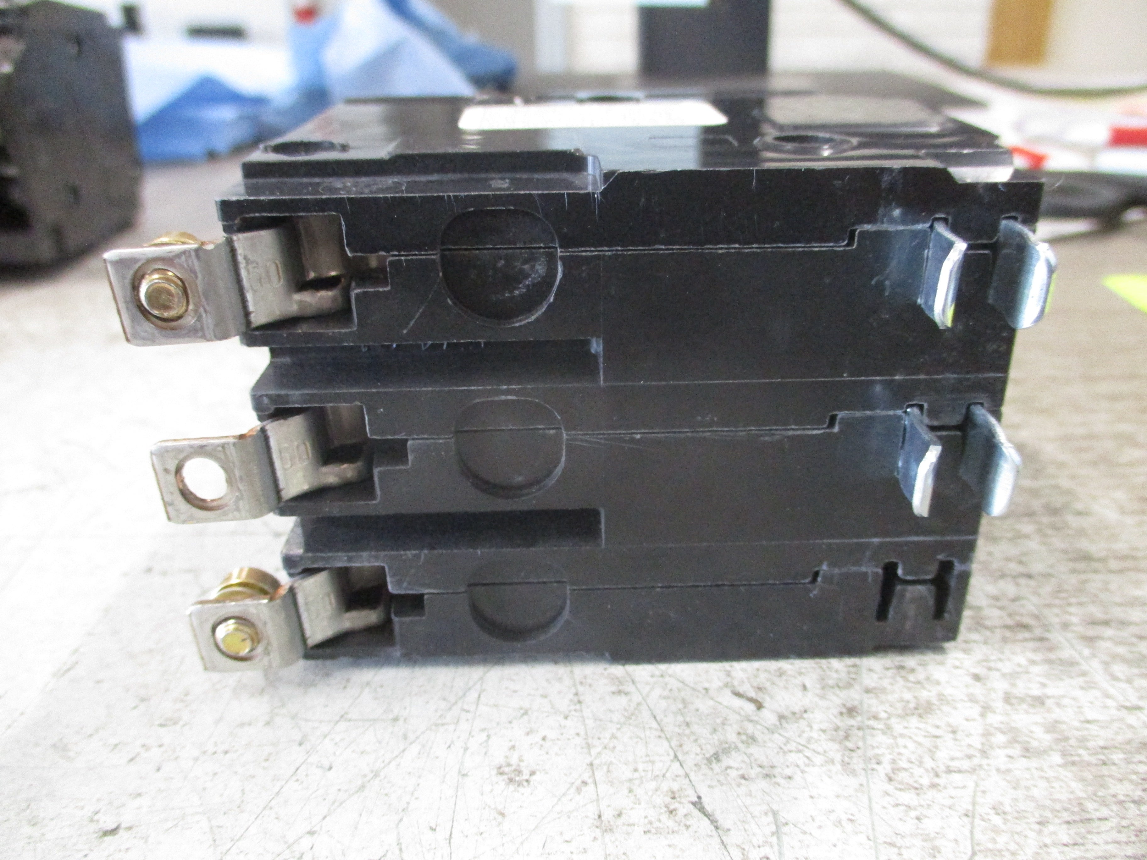 Square D Bolt-On Circuit Breaker QOB350 50A 240V 3P *(2) Screws* Used