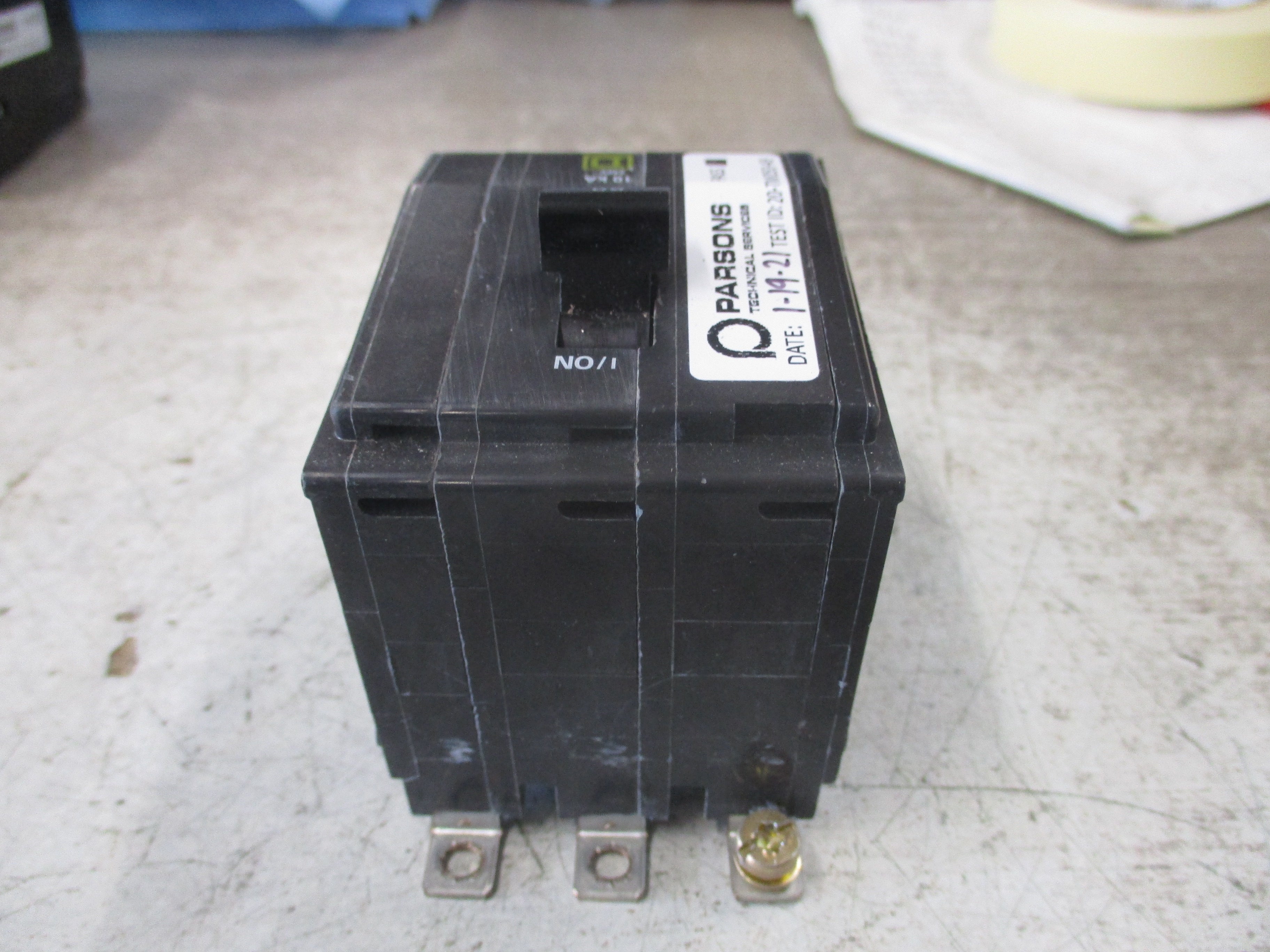 Square D Bolt-On Circuit Breaker QOB350 50A 240V 3P *(1) Screw* Used