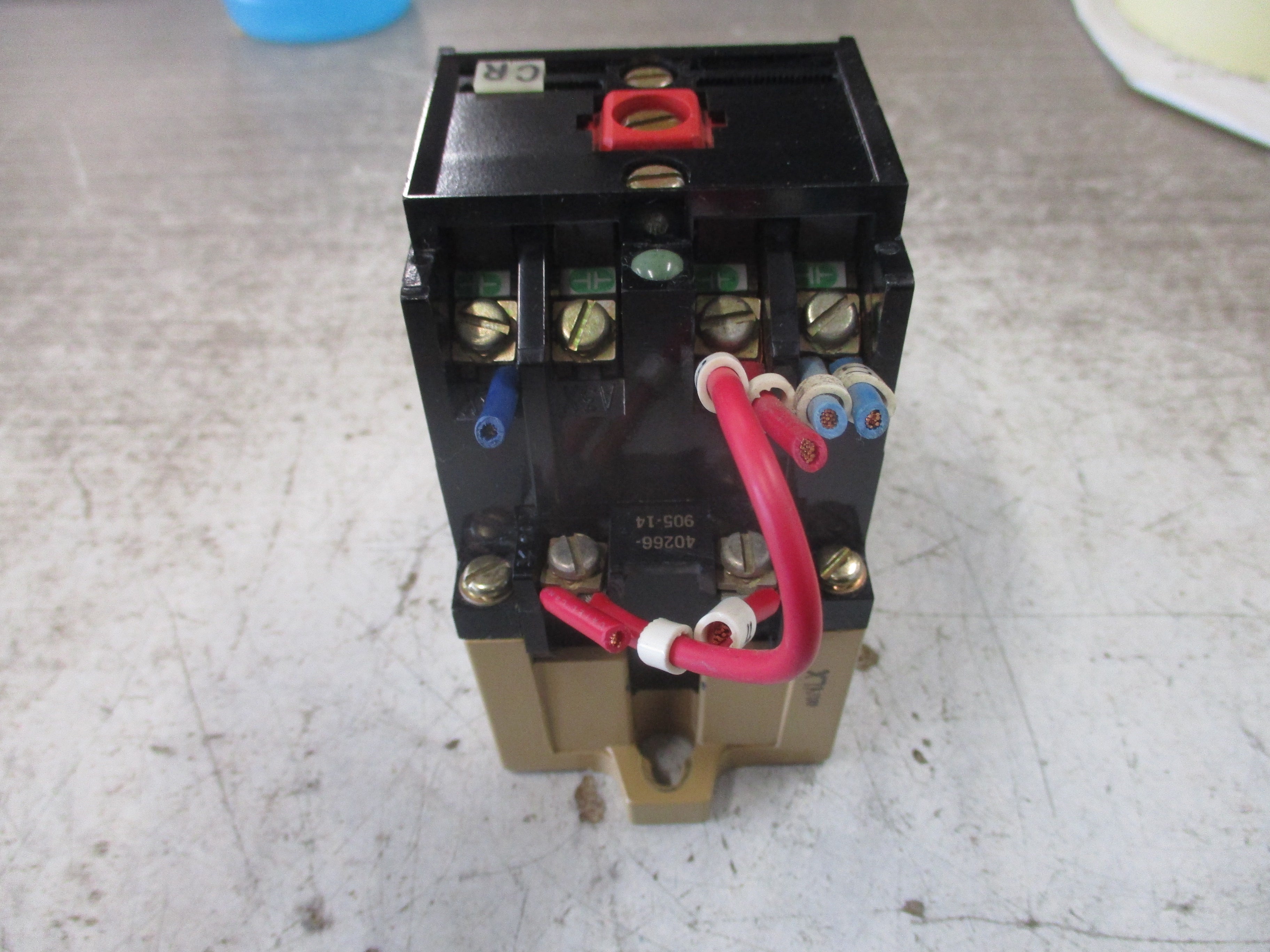 Allen-Bradley Pilot Relay 700-NX14 Ser. B Used