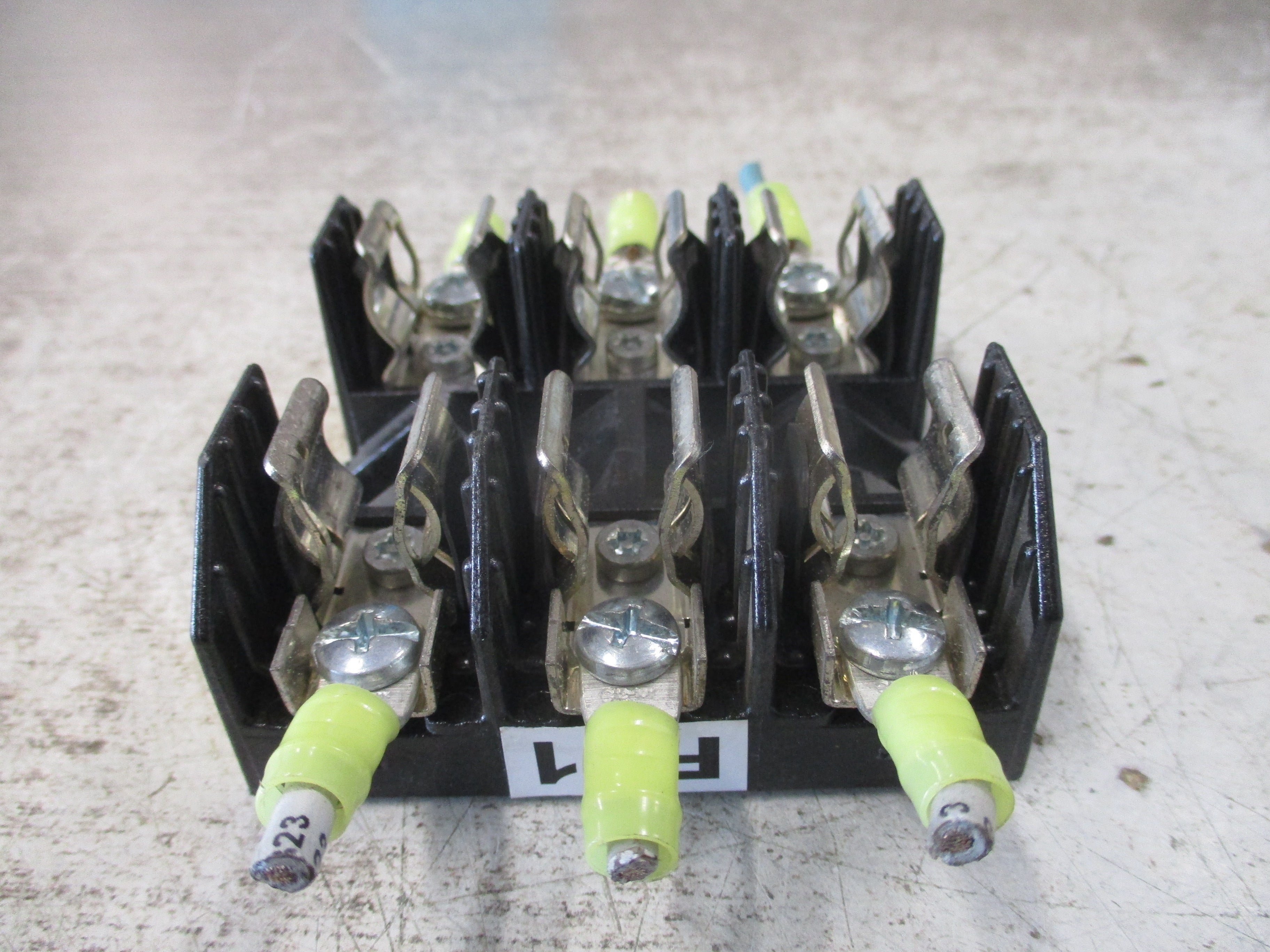 Buss Fuseholder R25030-3SR 30A 250V 3P Used