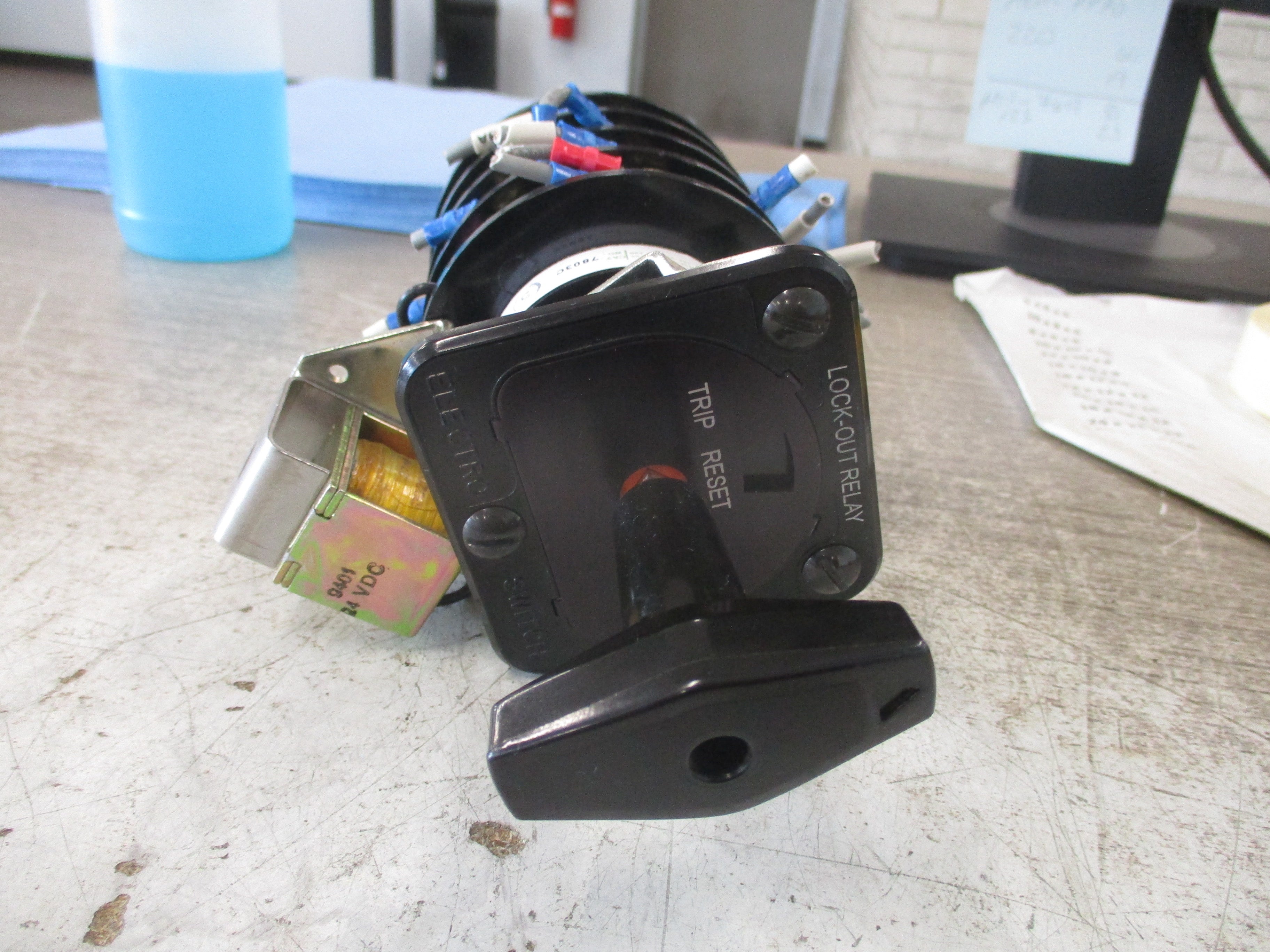 Electroswitch Lock-Out Relay Rotary Switch 7803C Used