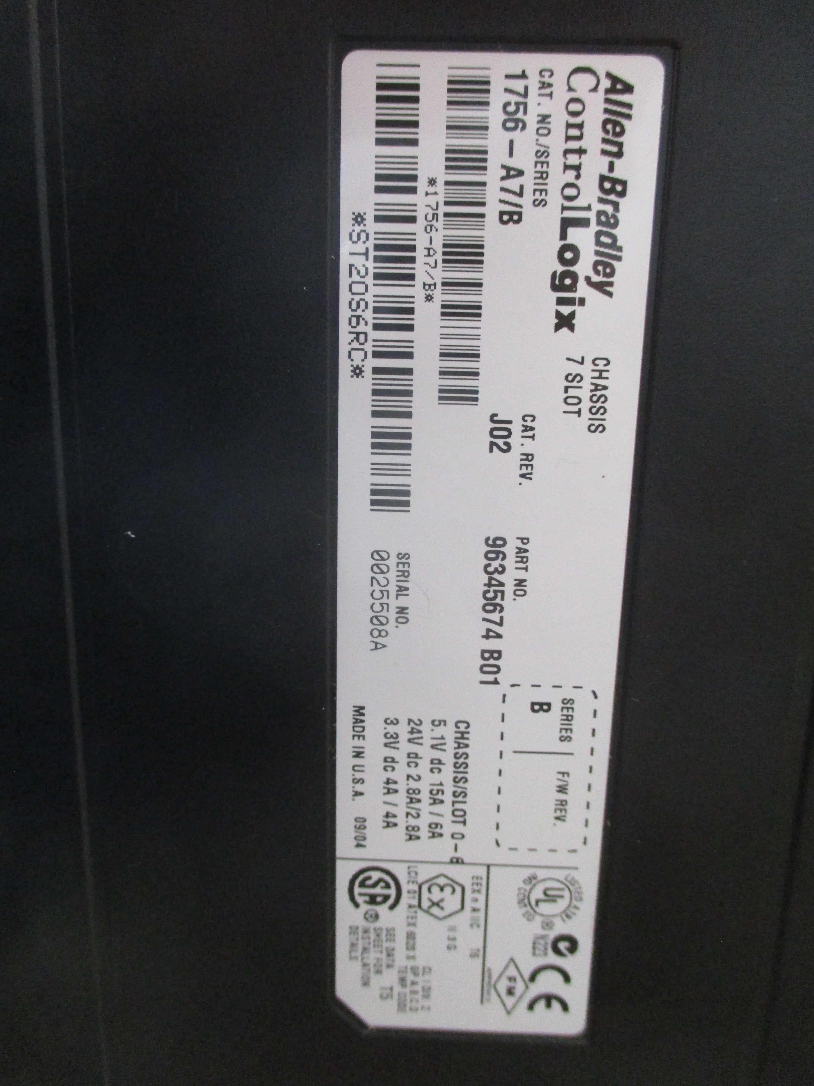 Allen-Bradley ControlLogix 7-Slot Chassis W/ Power Supply 1756A7/1756-PA72