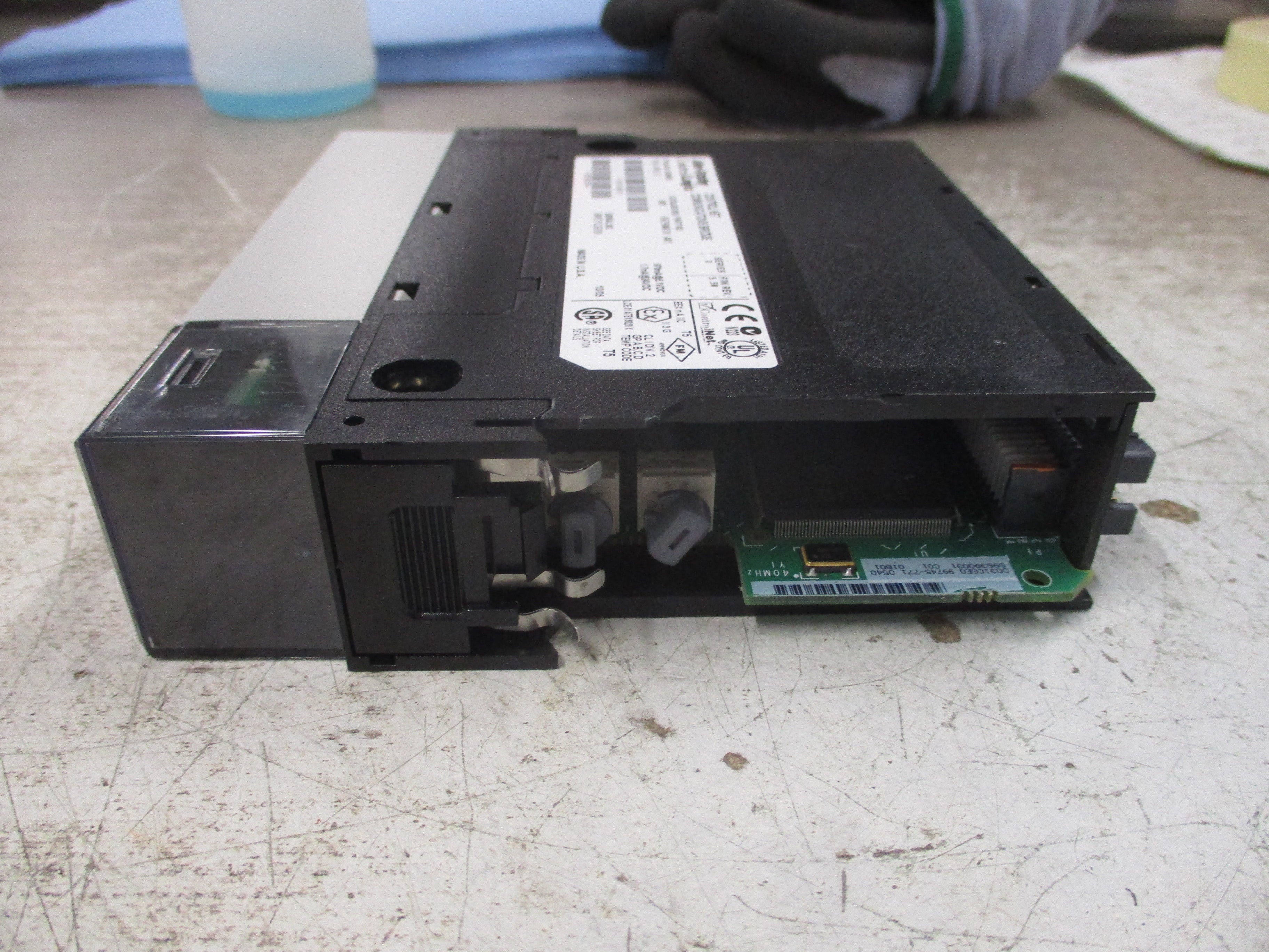 Allen-Bradley ControlLogix Control Net Comm. Bridge Module 1756-CNB Ser. D