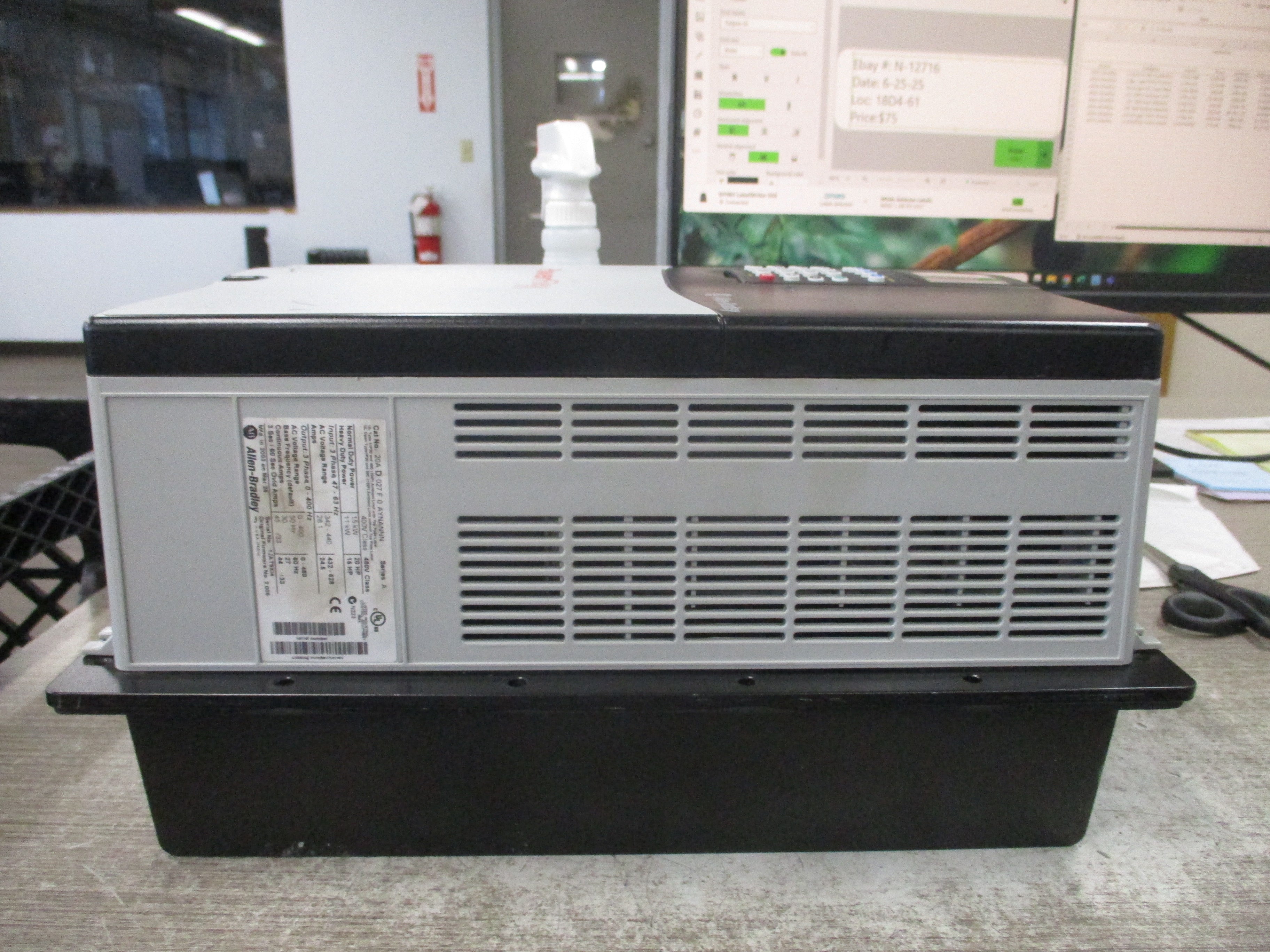Allen-Bradley PowerFlex 70 AC Drive 20AD027F0AYNANNN 20HP 3Ph