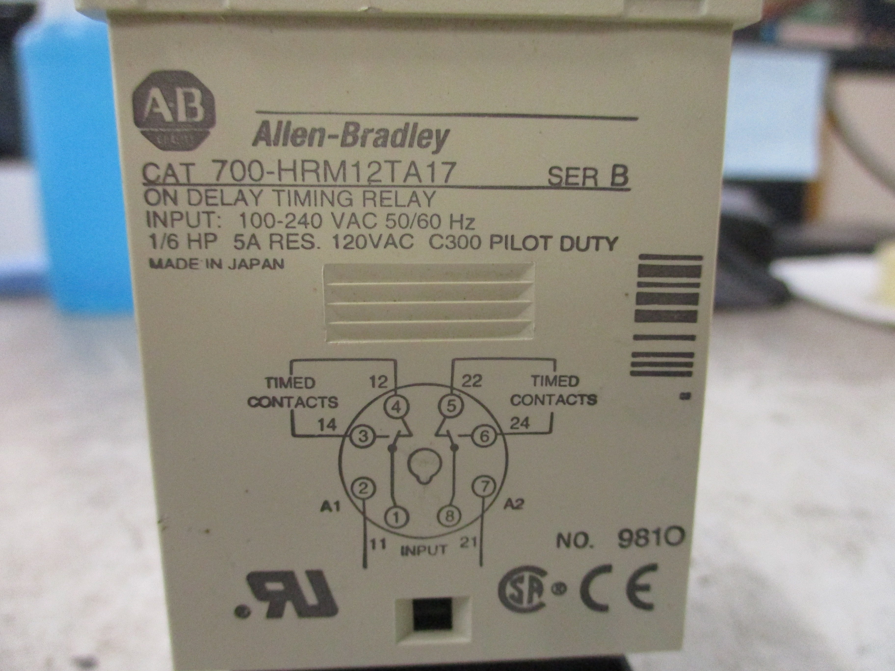 Allen-Bradley On Delay Timing Relay 700-HRM12TA17 Ser. B 100-240V 50/60Hz W/Base