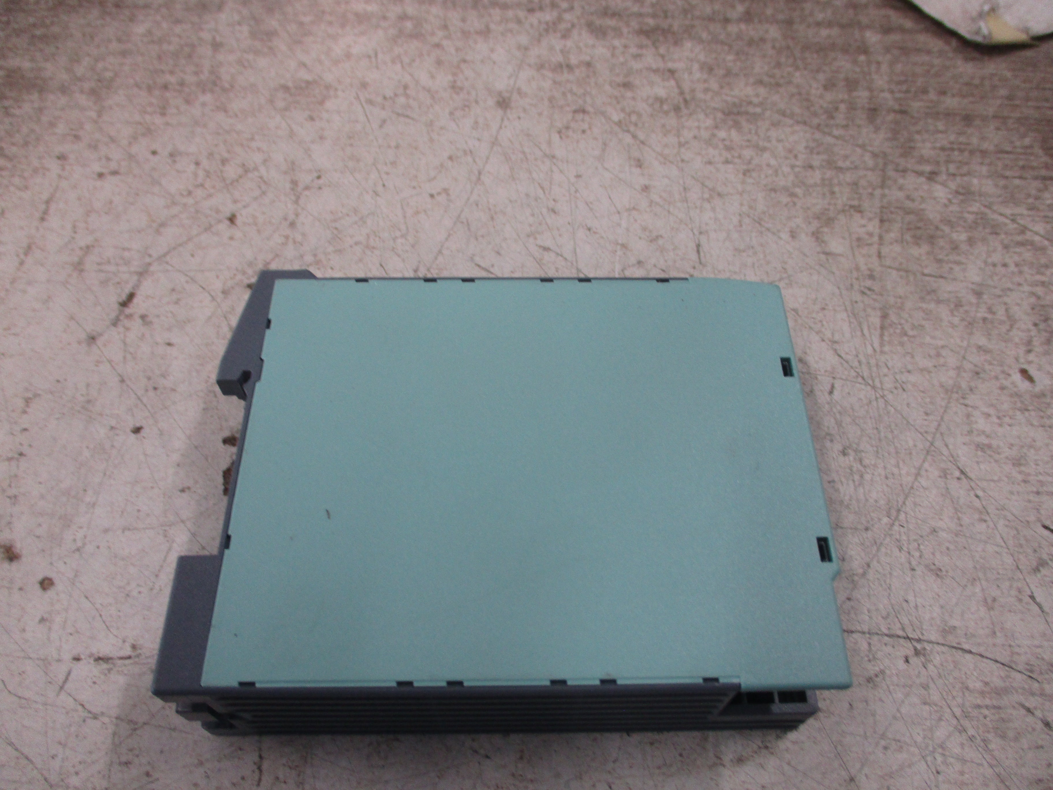 Siemens SITOP PSU100C Power Supply 6EP1331-5BA10 Input: AC 100-230V 0.63-0.31A
