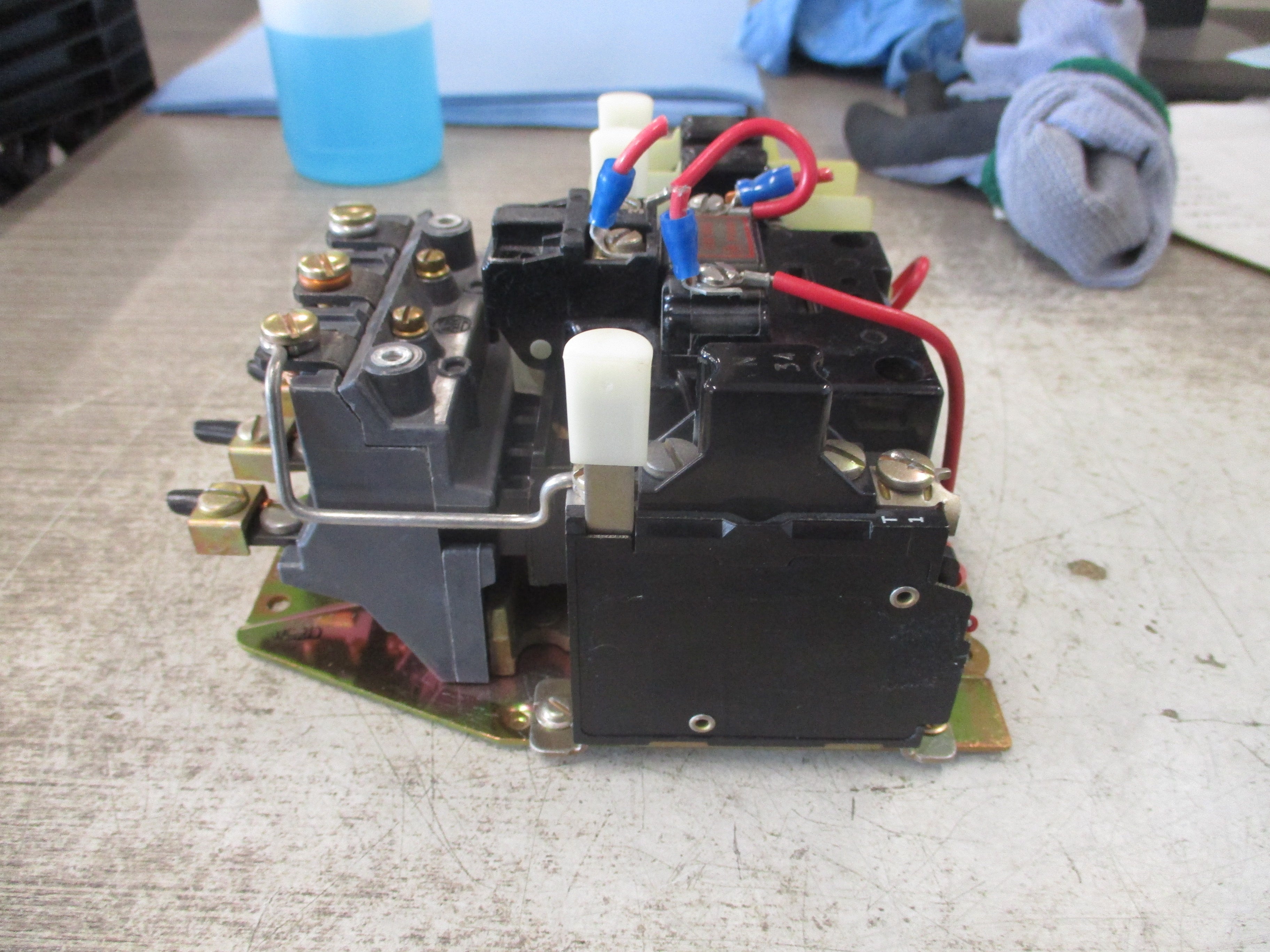 Allen-Bradley Size 1 Starter 709-BOB103 Ser. K 120V Coil Used