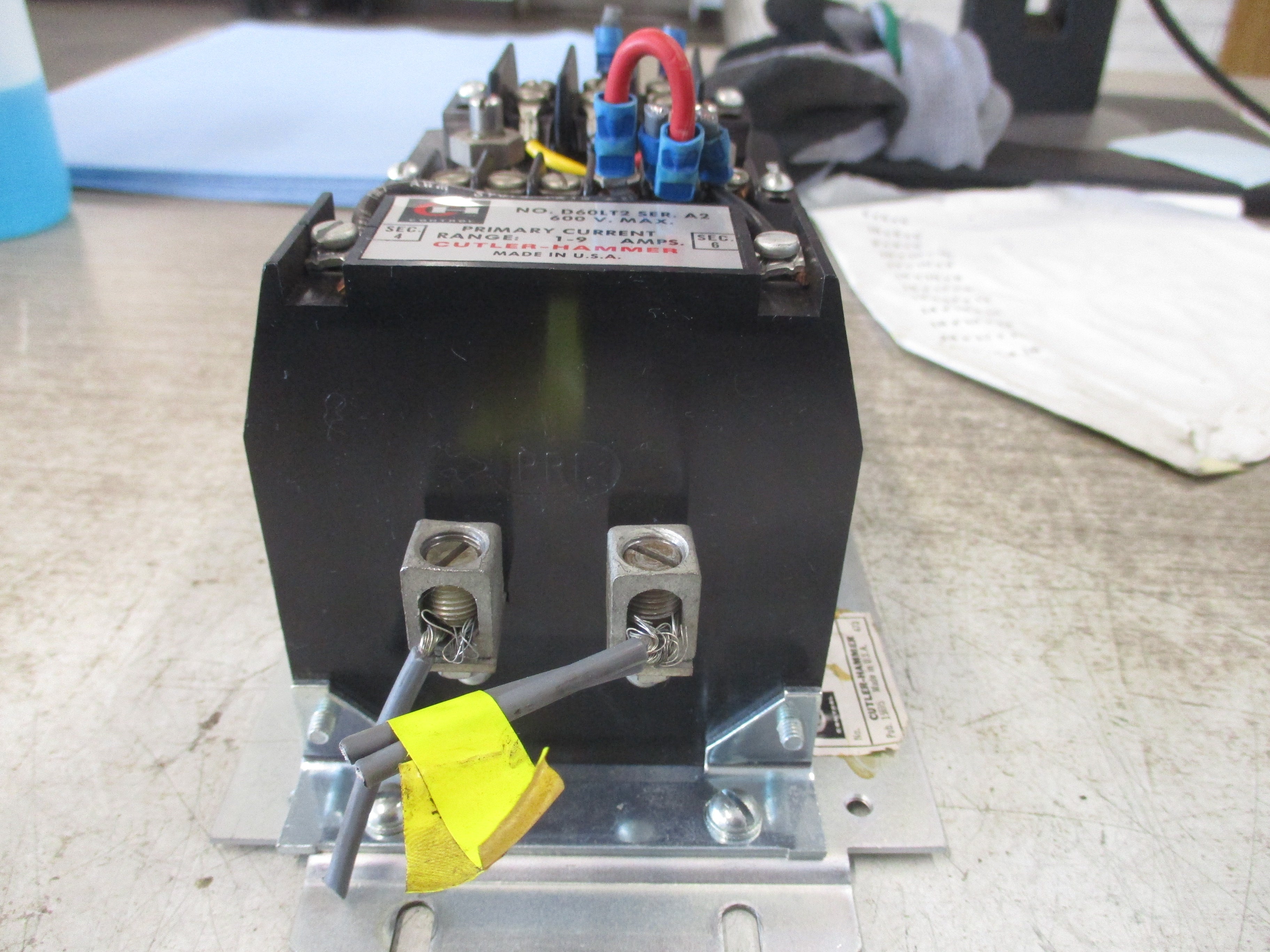 Cutler-Hammer Current Relay D60LA0 Trip: 1-9A 600V * Chipped Corner* Used