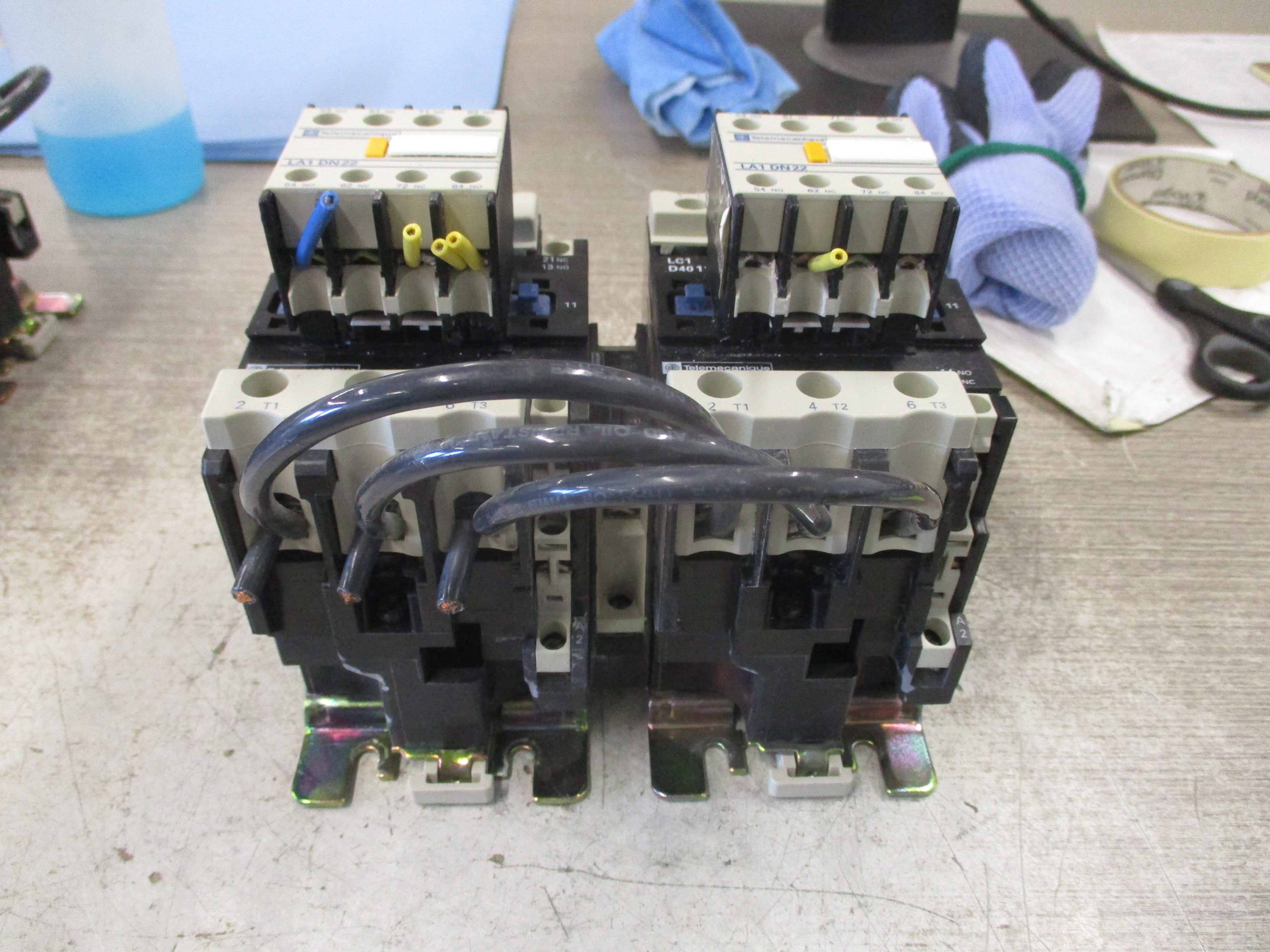 Telemecanique Reversing Contactor LC1 D4011 120V Coil 60A 600V