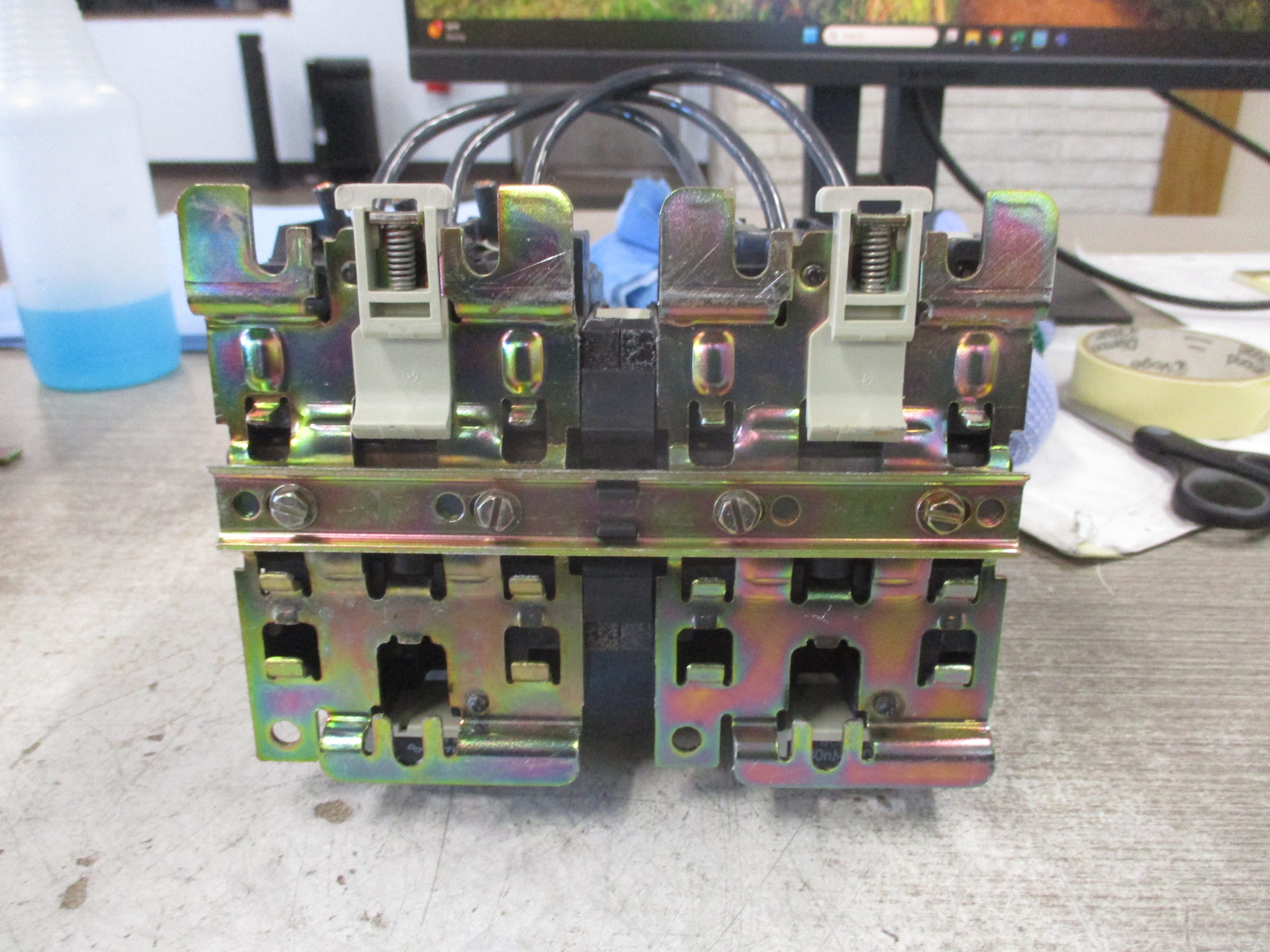 Telemecanique Reversing Contactor LC1 D4011 120V Coil 60A 600V