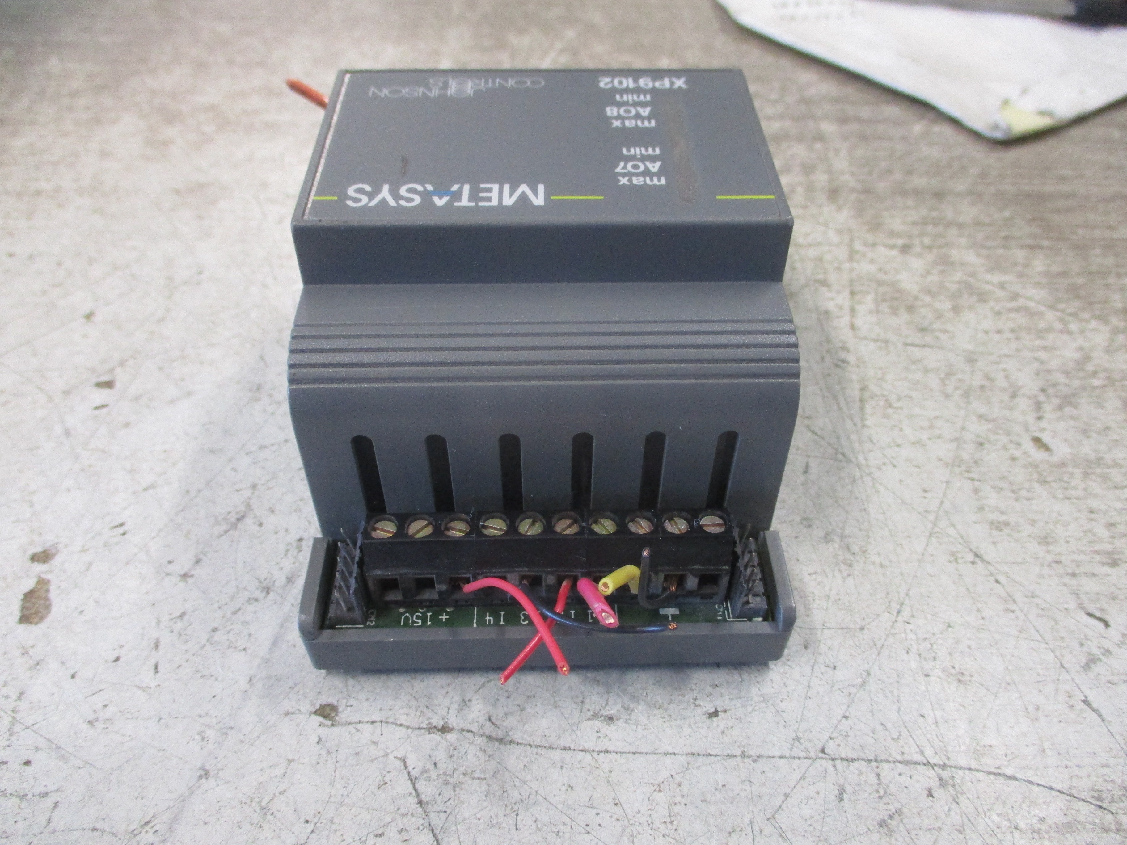 Johnson Controls Metasys Expansion Module XP-9102-8204 *No Terminal Covers* Used