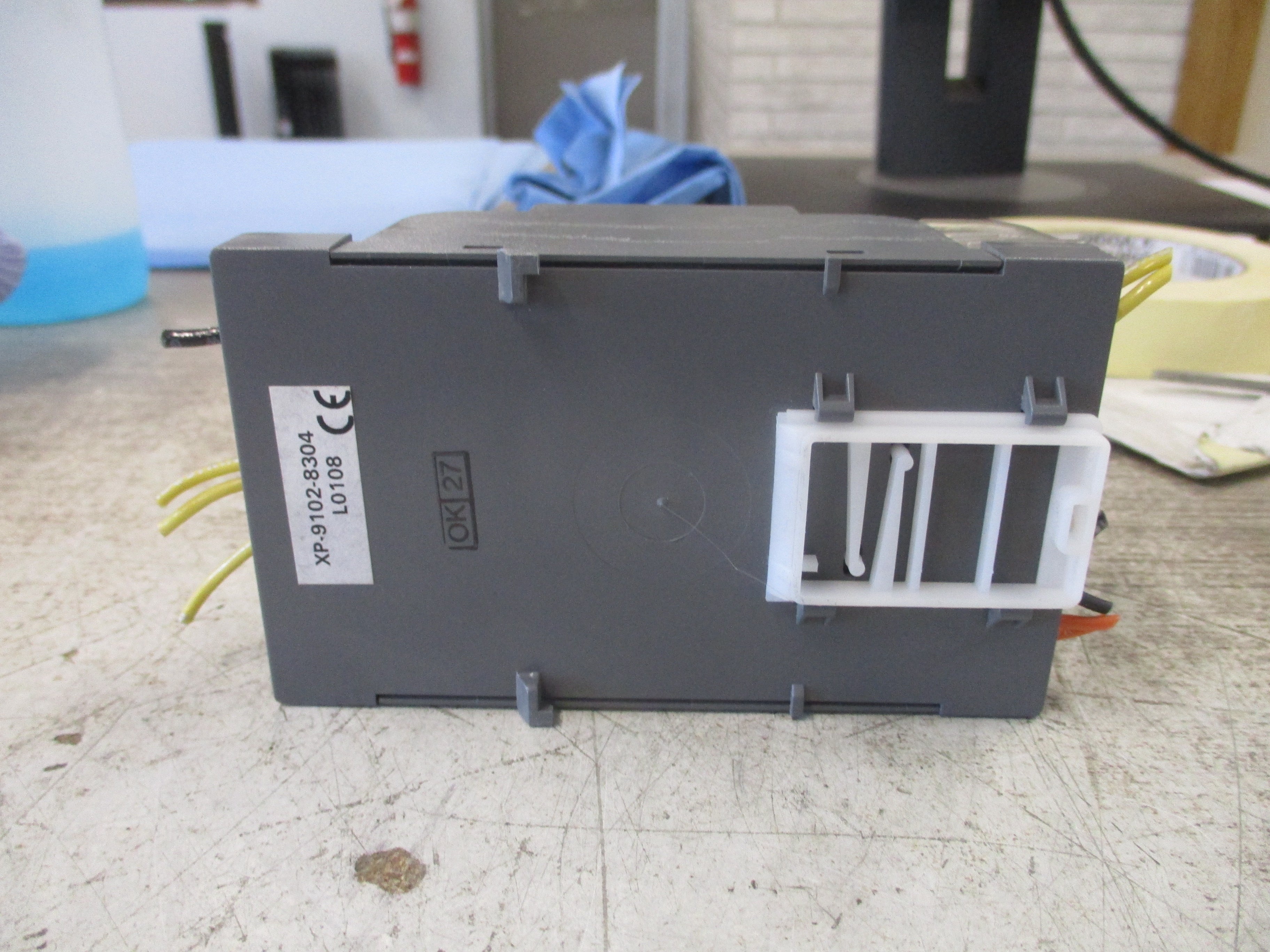 Johnson Controls Metasys Expansion Module XP-9102-8304 (1) Terminal Cover Used