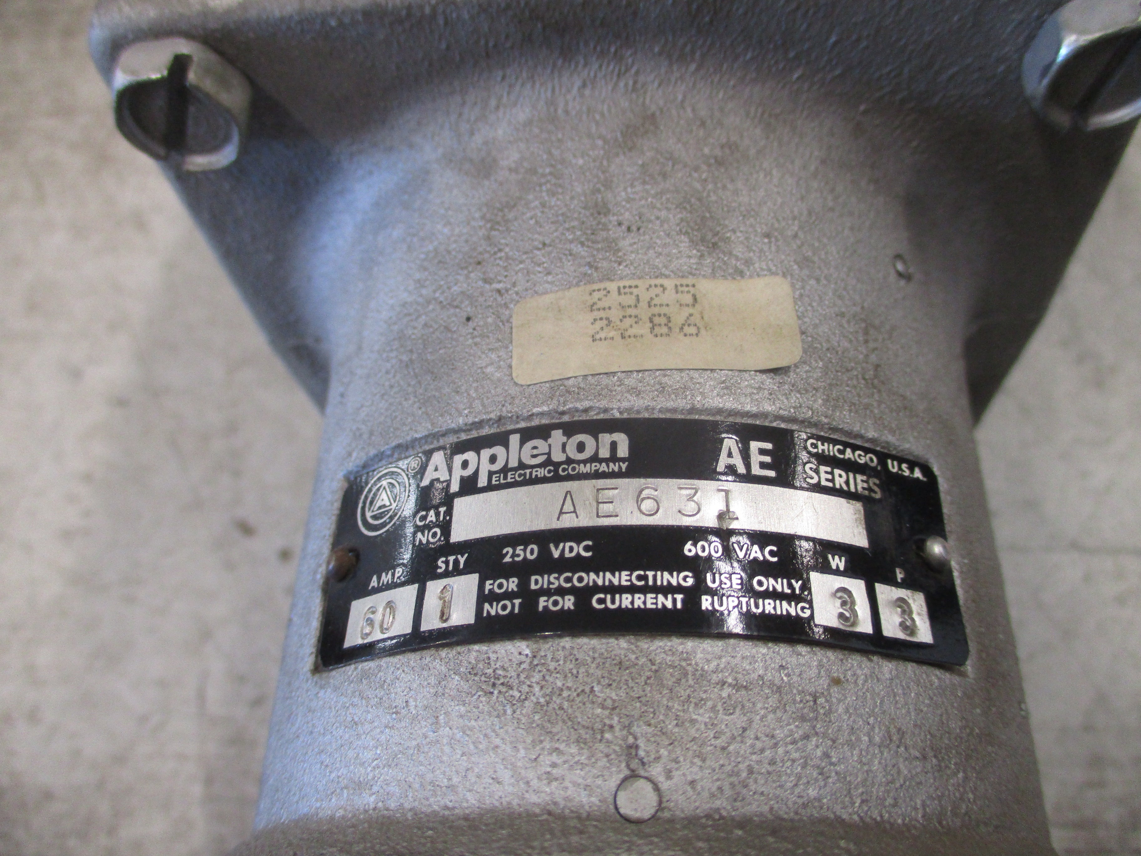 Appleton Receptacle AE631 60A 600V 3P 3W W/Base Used