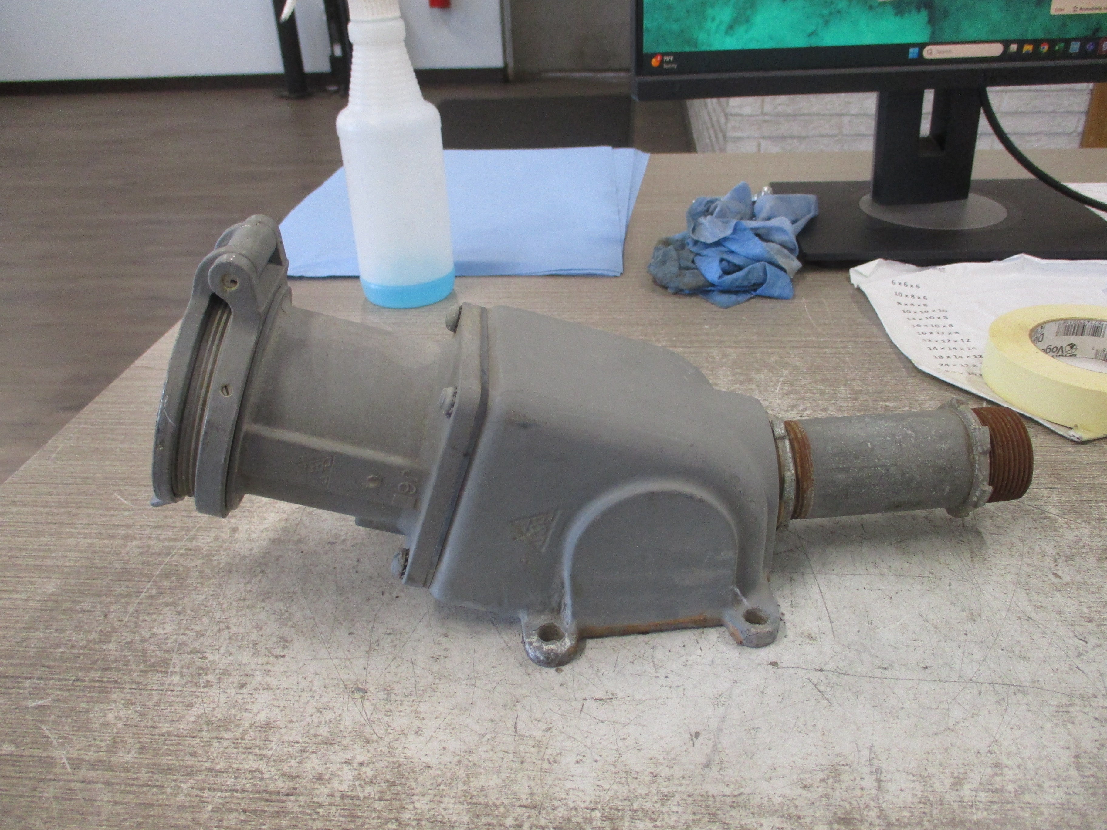 Thomas & Betts Russellstoll Reverse Service Receptacle JRFE634HR 60A 600V w/Base