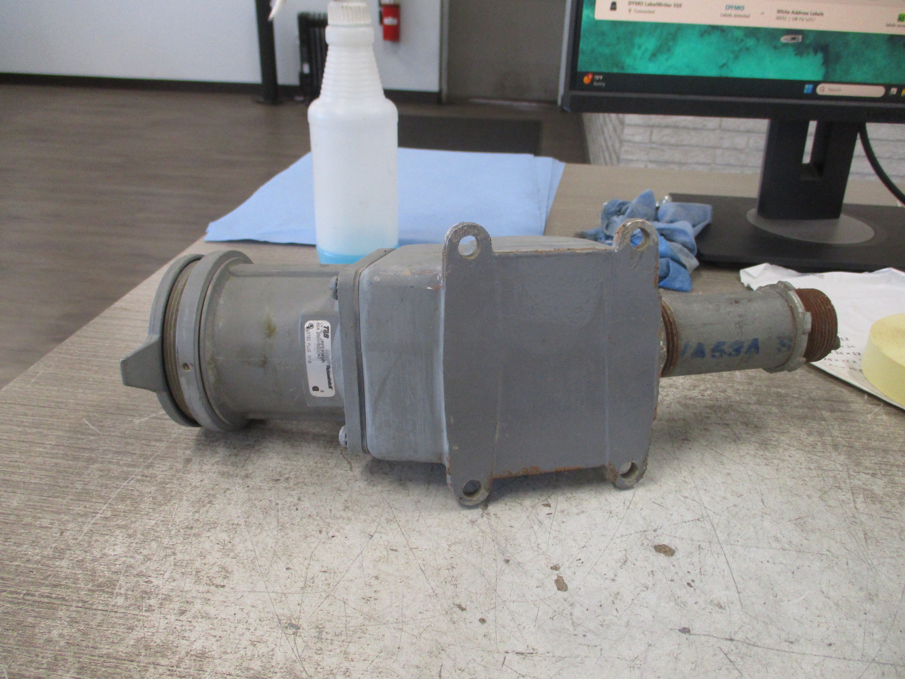 Thomas & Betts Russellstoll Reverse Service Receptacle JRFE634HR 60A 600V w/Base