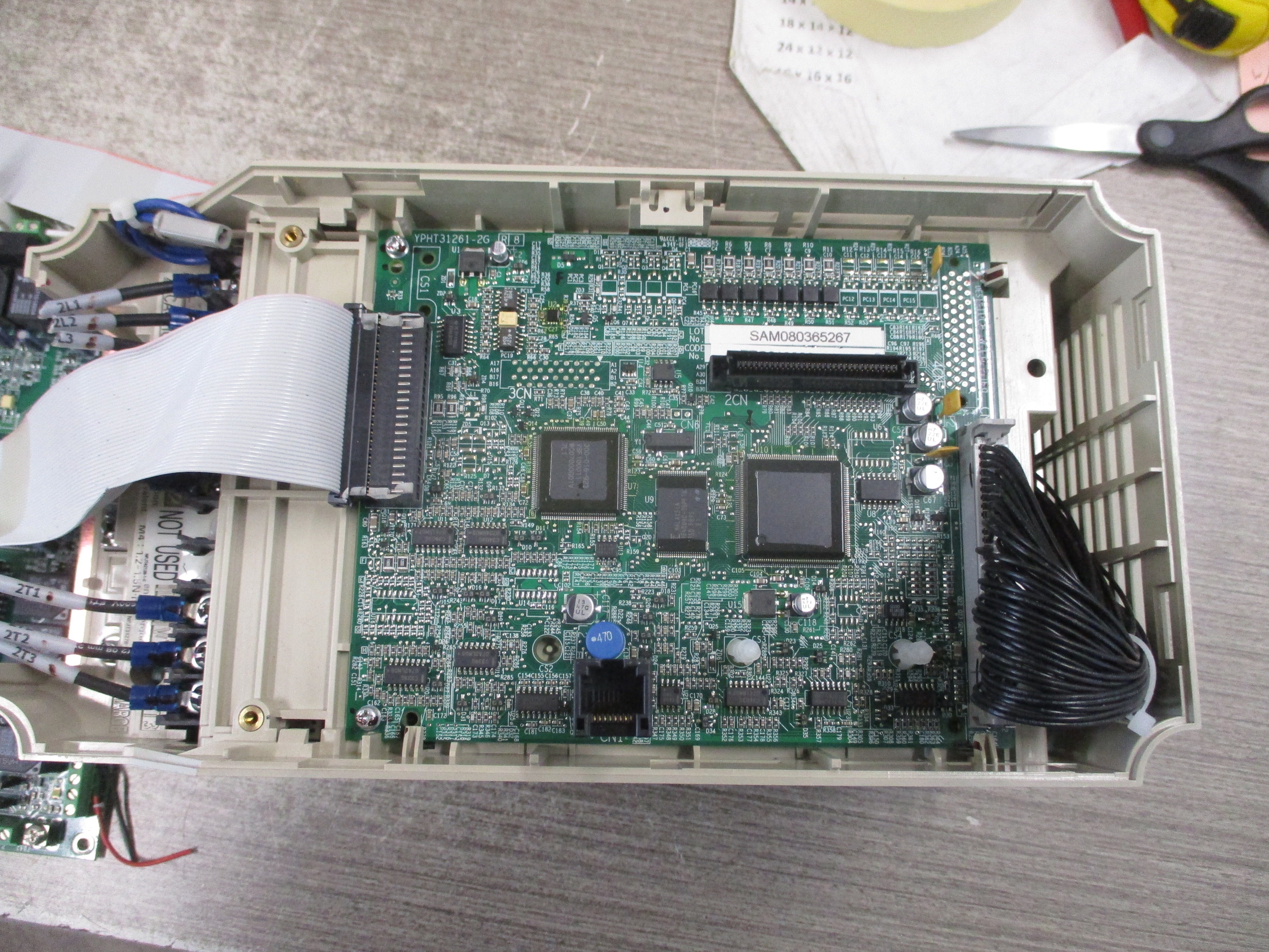 Yaskawa E7 AC Drive CIMR-E7U45P5 7.5HP 3Ph w/ Keypad W/Bypass Controls