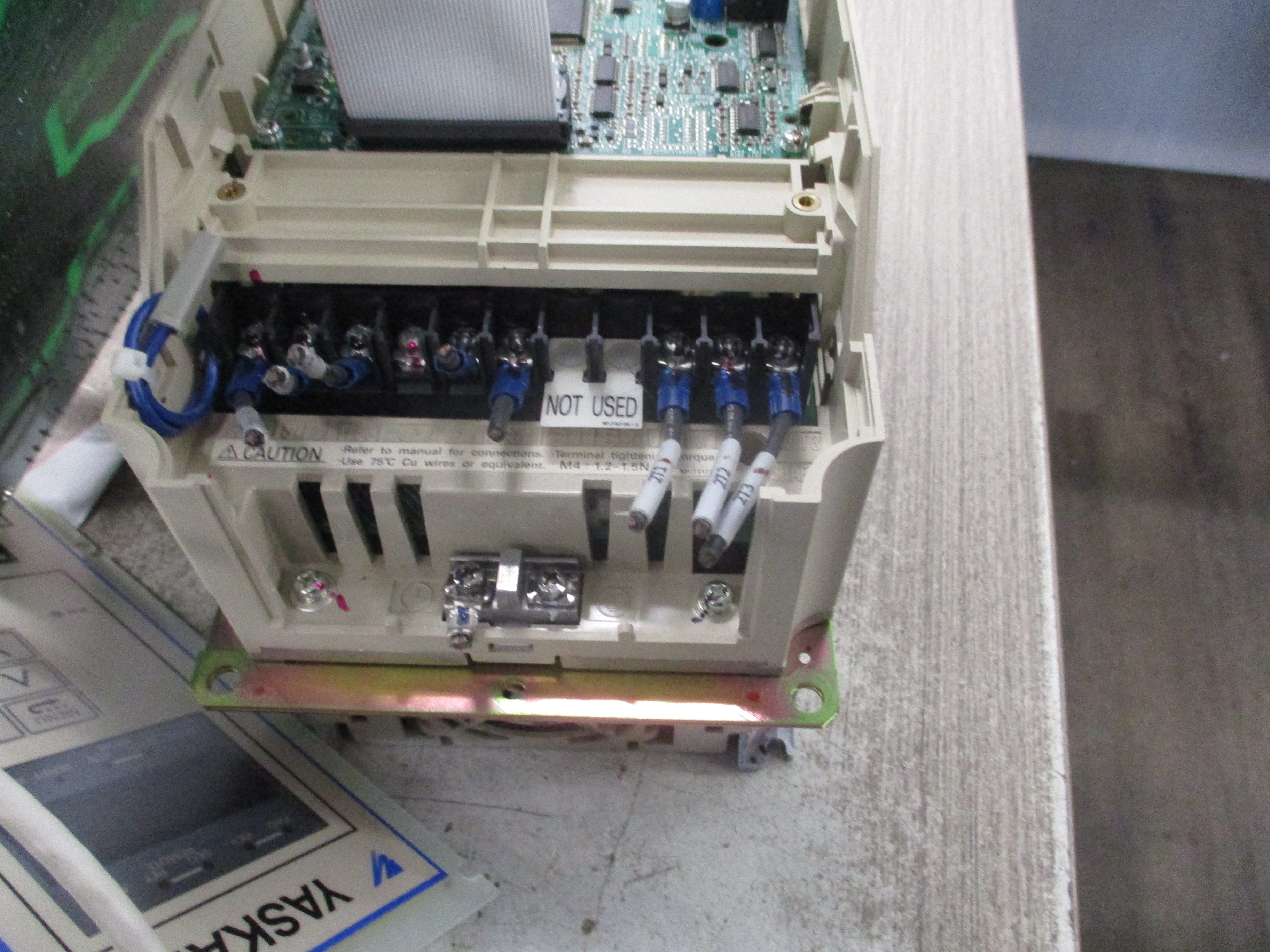 Yaskawa E7 AC Drive CIMR-E7U45P5 7.5HP 3Ph w/ Keypad W/Bypass Controls
